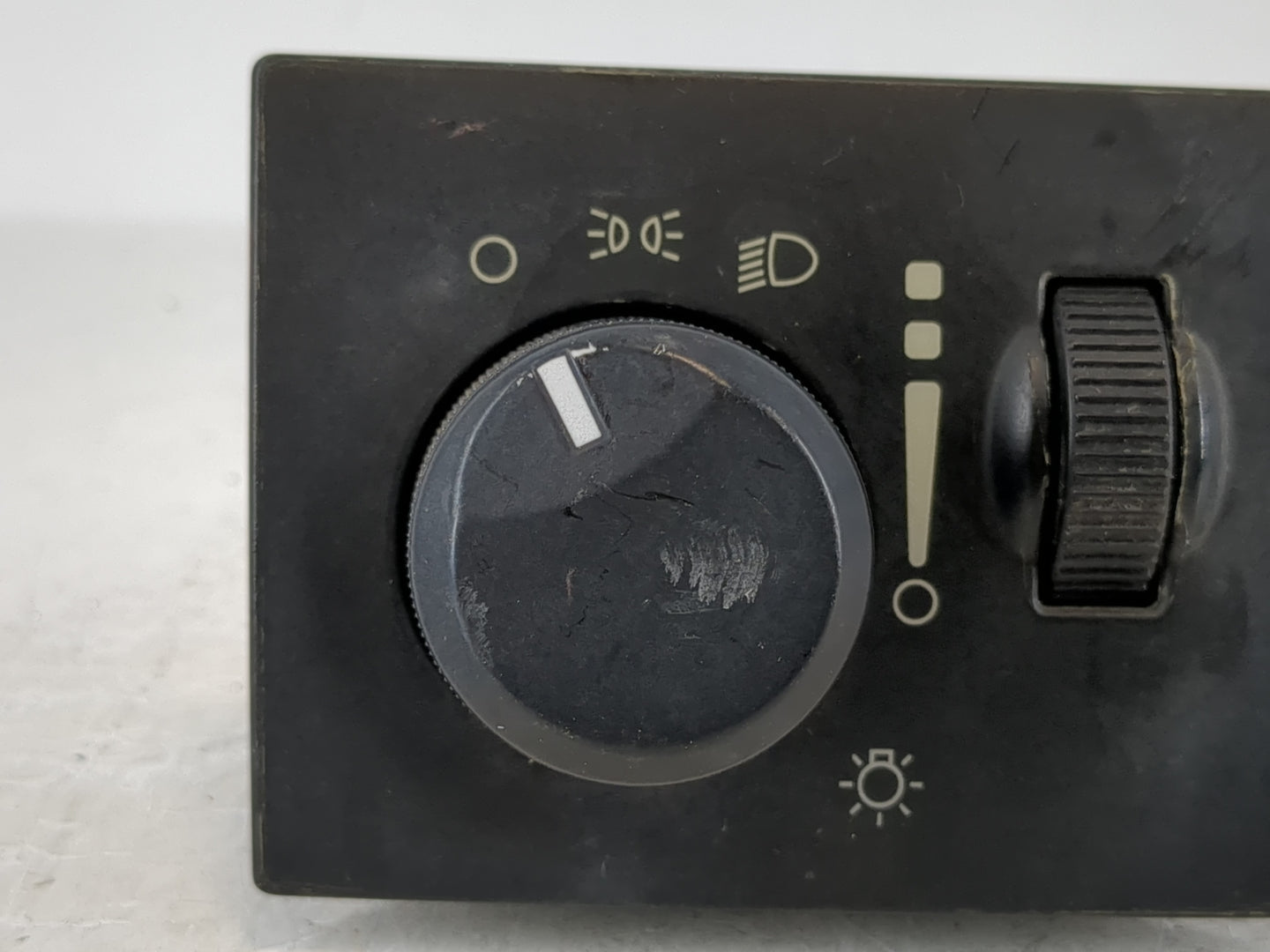 2010 Dodge Challenger Headlight Head Light Switch Lamp Control - Oemusedautoparts1.com