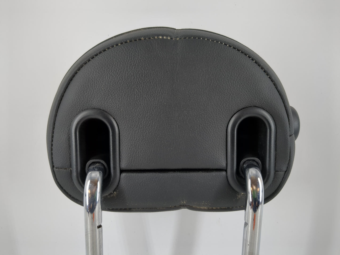 2017 Mini Cooper Clubman Headrest Head Rest Rear Center Seat Fits OEM Used Auto Parts - Oemusedautoparts1.com