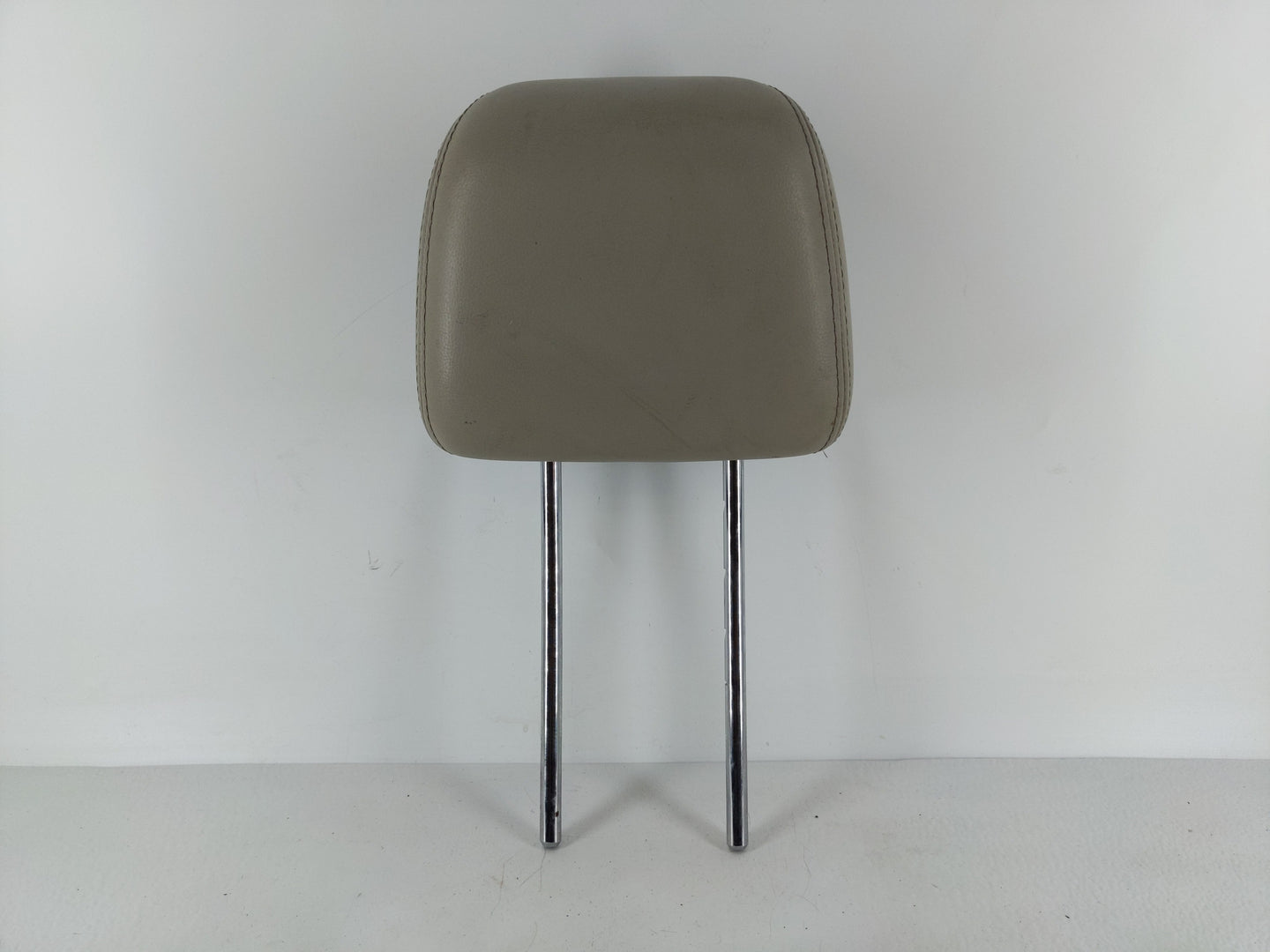2010 Subaru Legacy Headrest Head Rest Rear Seat Fits OEM Used Auto Parts - Oemusedautoparts1.com
