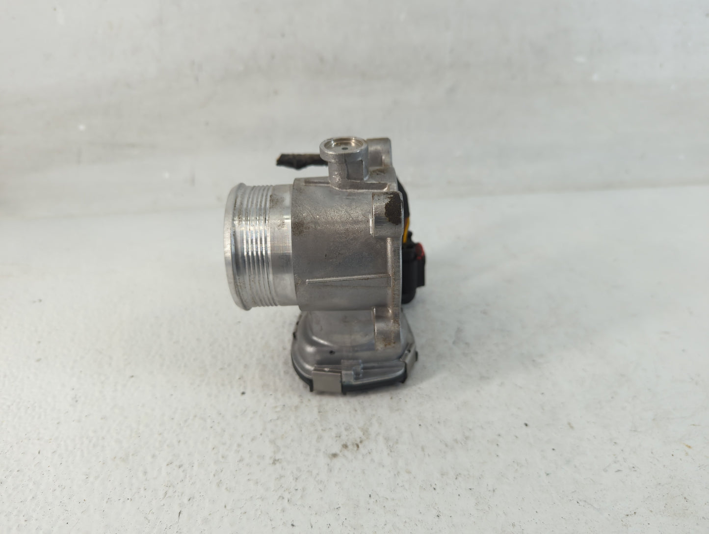2023 Ford Escape Throttle Body P/N:P2GE-9F991-AC Fits OEM Used Auto Parts - Oemusedautoparts1.com