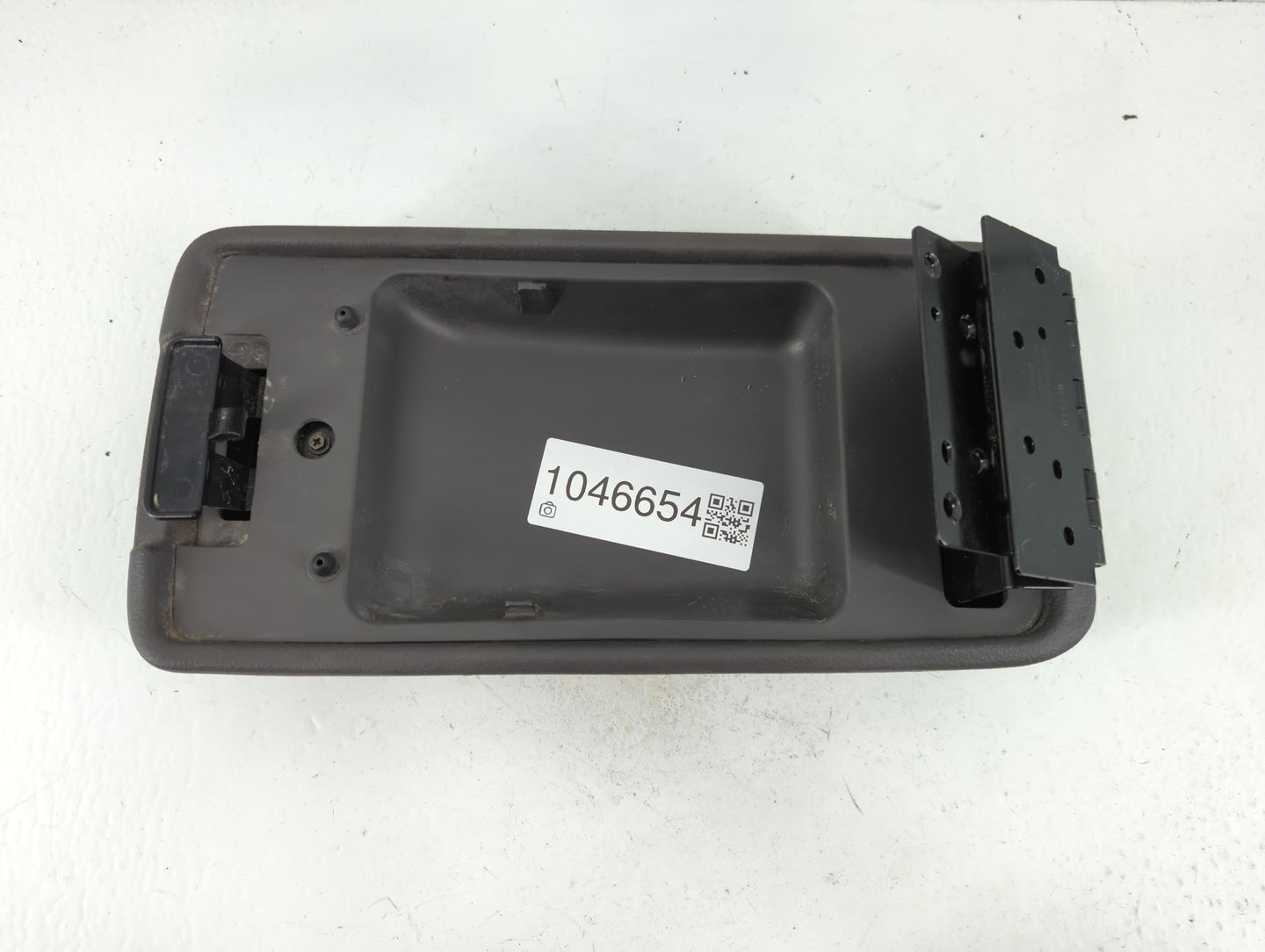 2010-2012 Ford Fusion Center Console Armrest Cover Lid P/N:W1096B Fits Fits 2010 2011 2012 OEM Used Auto Parts - Oemusedautoparts1.com