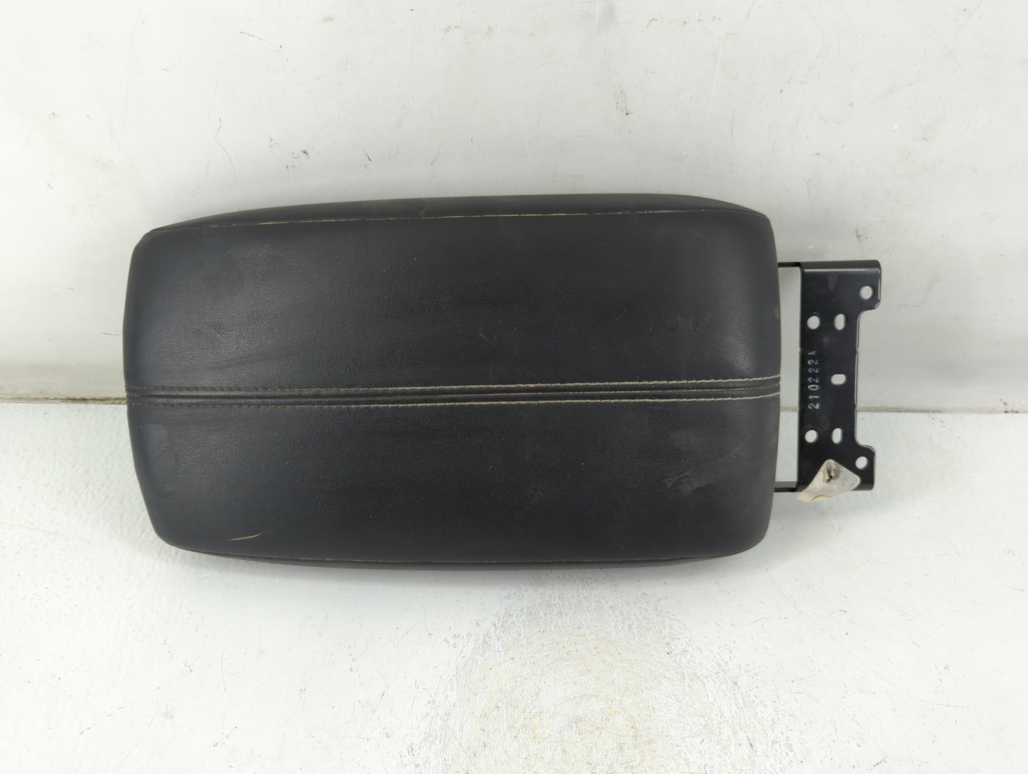 2020-2022 Nissan Sentra Center Console Armrest Cover Lid P/N:210222A Fits Fits 2020 2021 2022 OEM Used Auto Parts - Oemusedautoparts1.com
