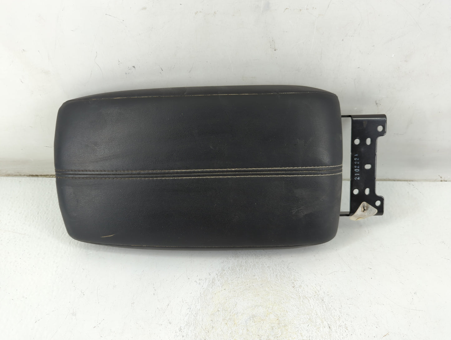 2020-2022 Nissan Sentra Center Console Armrest Cover Lid P/N:210222A Fits Fits 2020 2021 2022 OEM Used Auto Parts - Oemusedautoparts1.com
