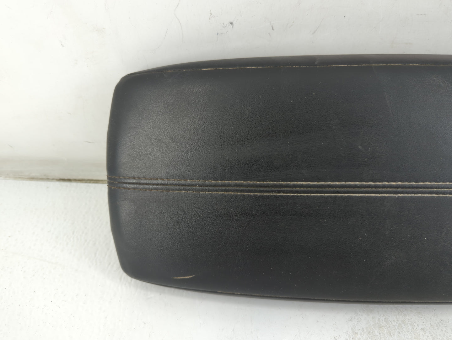 2020-2022 Nissan Sentra Center Console Armrest Cover Lid P/N:210222A Fits Fits 2020 2021 2022 OEM Used Auto Parts - Oemusedautoparts1.com