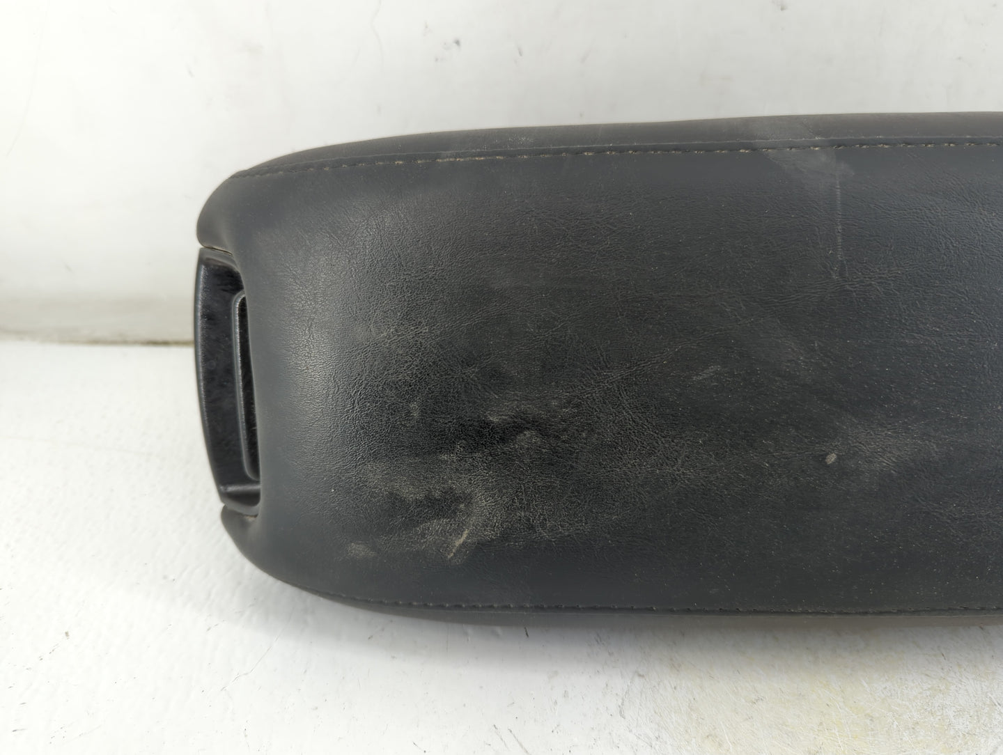 2012-2020 Dodge Journey Center Console Armrest Cover Lid P/N:202297 Fits Fits 2012 2013 2014 2015 2016 2017 2018 2019 2020 OEM Used Auto Parts - Oemusedautoparts1.com
