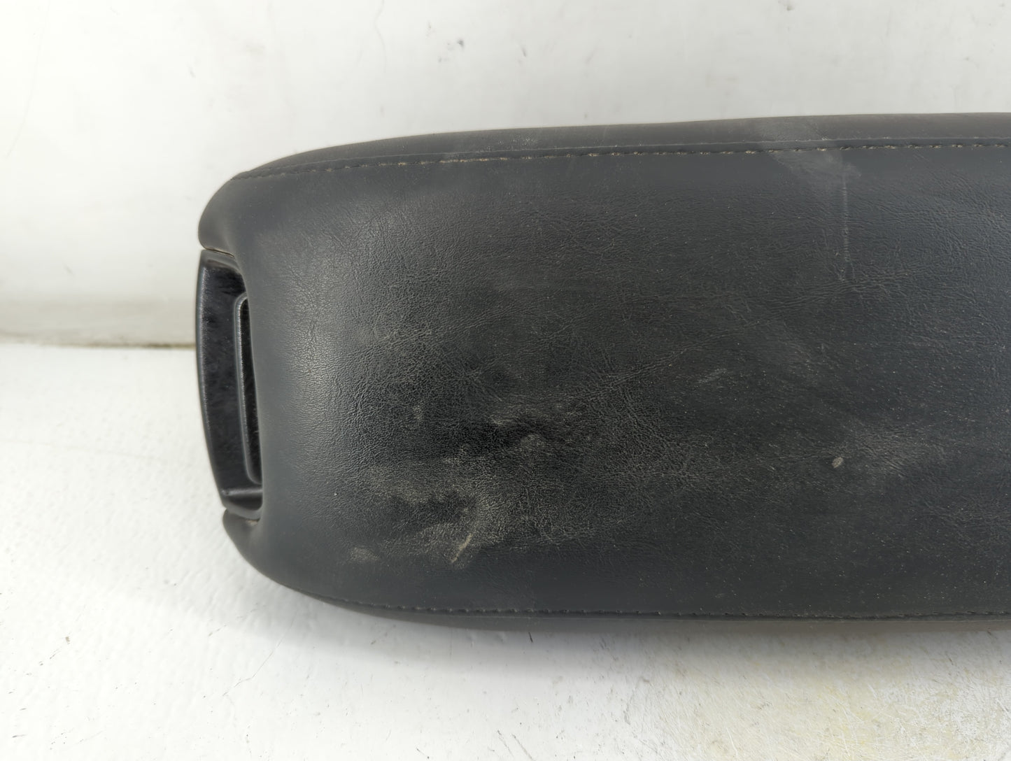 2012-2020 Dodge Journey Center Console Armrest Cover Lid P/N:202297 Fits Fits 2012 2013 2014 2015 2016 2017 2018 2019 2020 OEM Used Auto Parts - Oemusedautoparts1.com