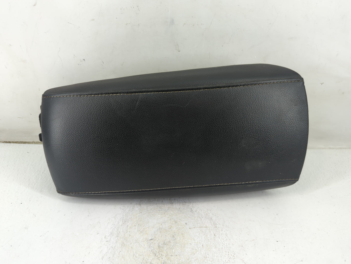 2017-2020 Ford Fusion Center Console Armrest Cover Lid Fits Fits 2017 2018 2019 2020 OEM Used Auto Parts - Oemusedautoparts1.com