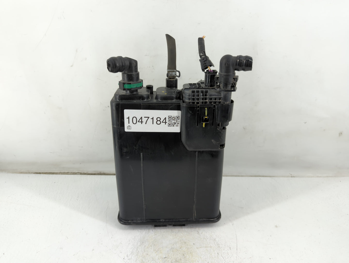 2017 Toyota Avalon Fuel Vapor Charcoal Canister - Oemusedautoparts1.com