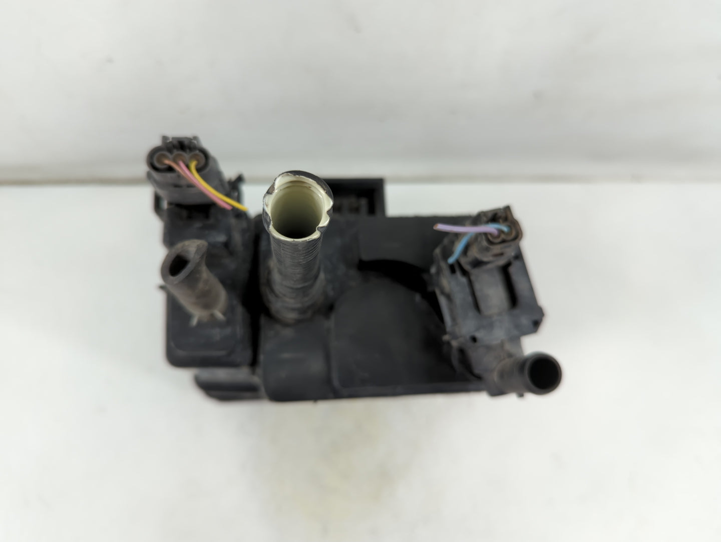 2018 Nissan Sentra Fuel Vapor Charcoal Canister - Oemusedautoparts1.com