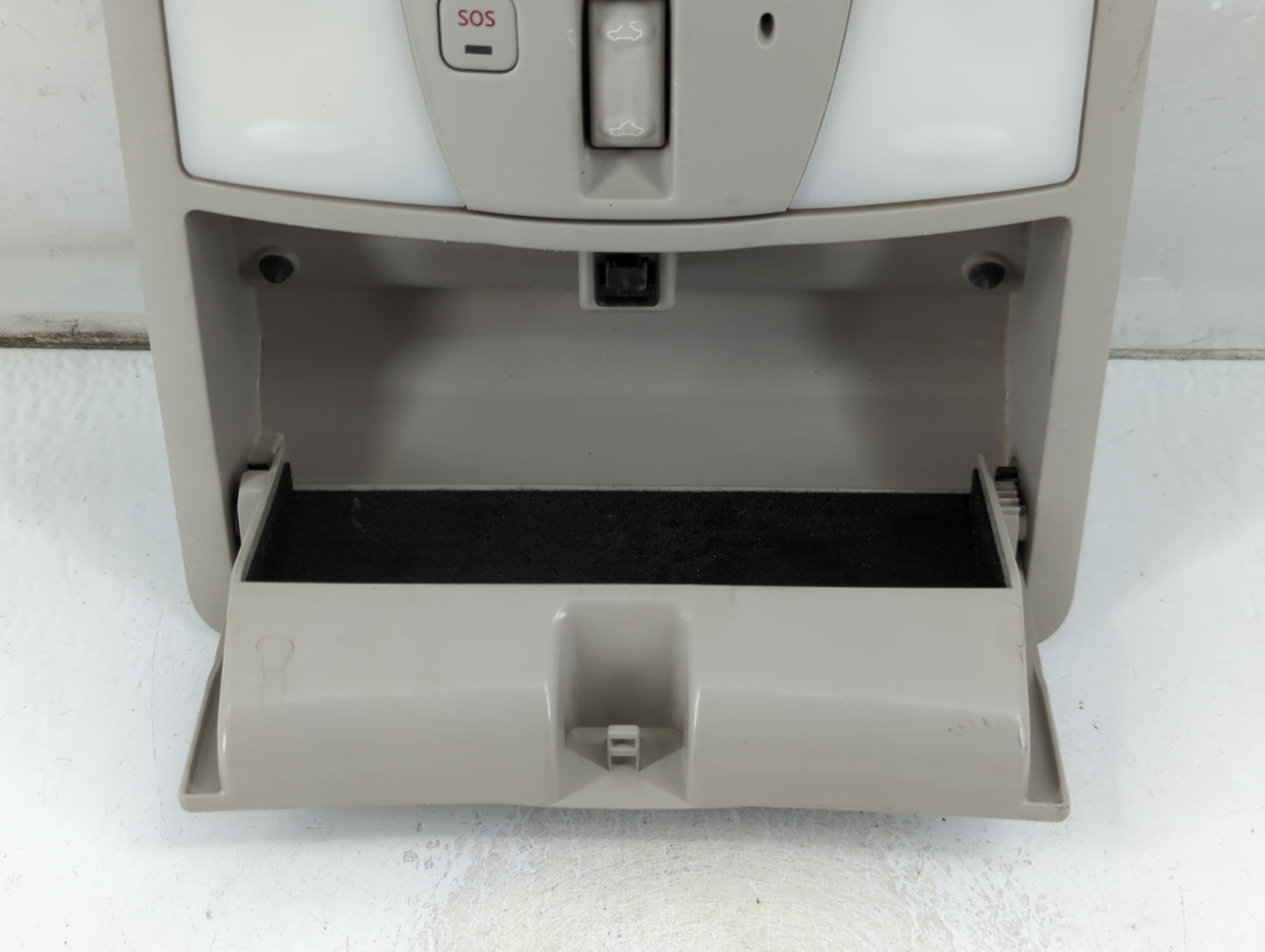 2016 Infiniti Qx80 Overhead Roof Console - Oemusedautoparts1.com