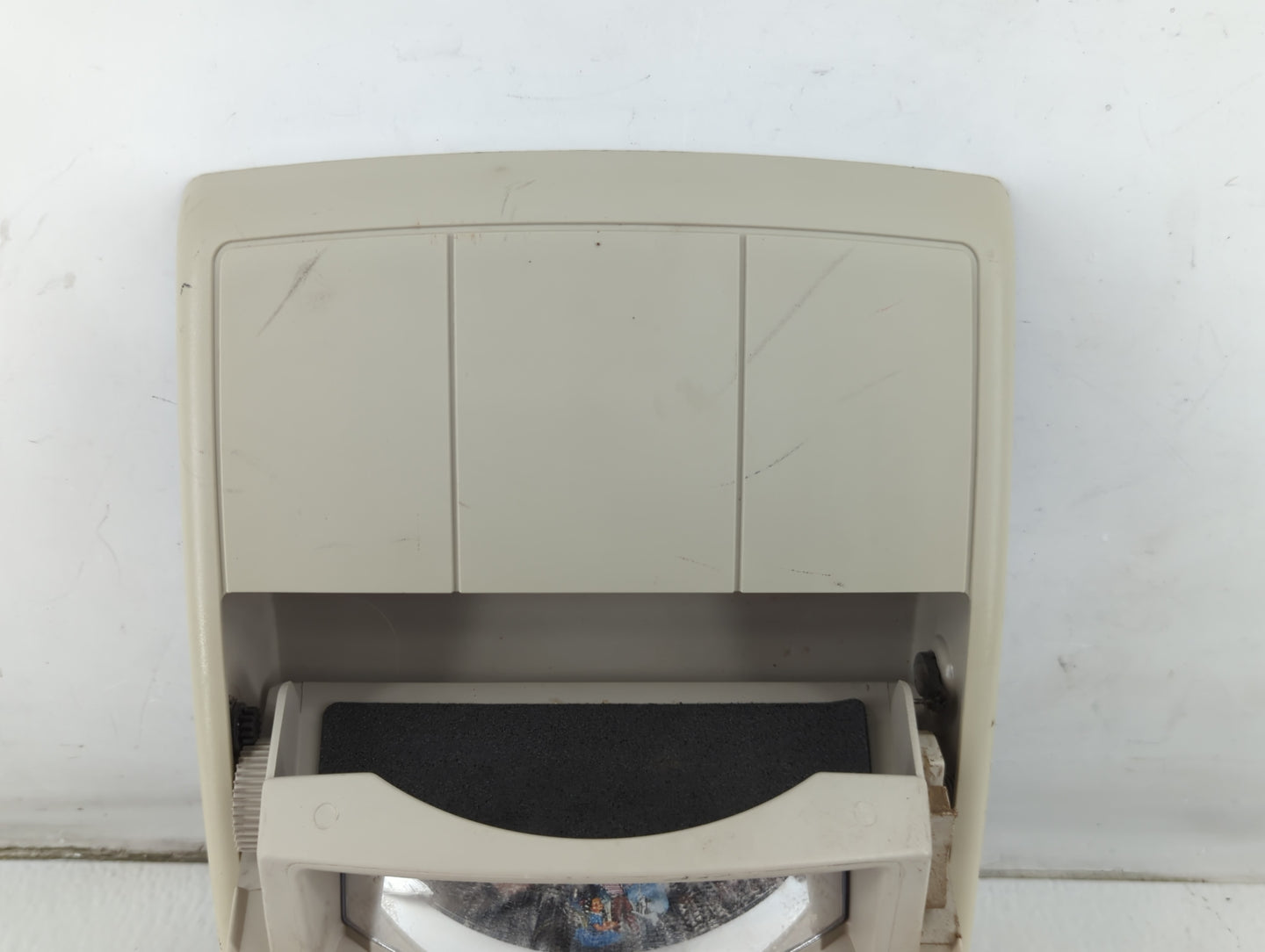 2013 Dodge Journey Overhead Roof Console - Oemusedautoparts1.com