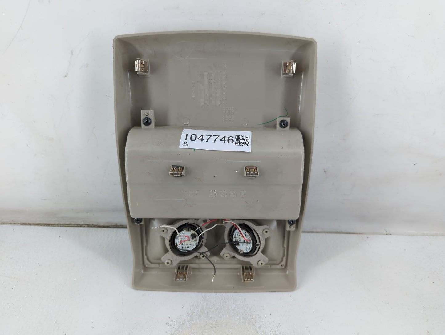 2013 Dodge Journey Overhead Roof Console - Oemusedautoparts1.com