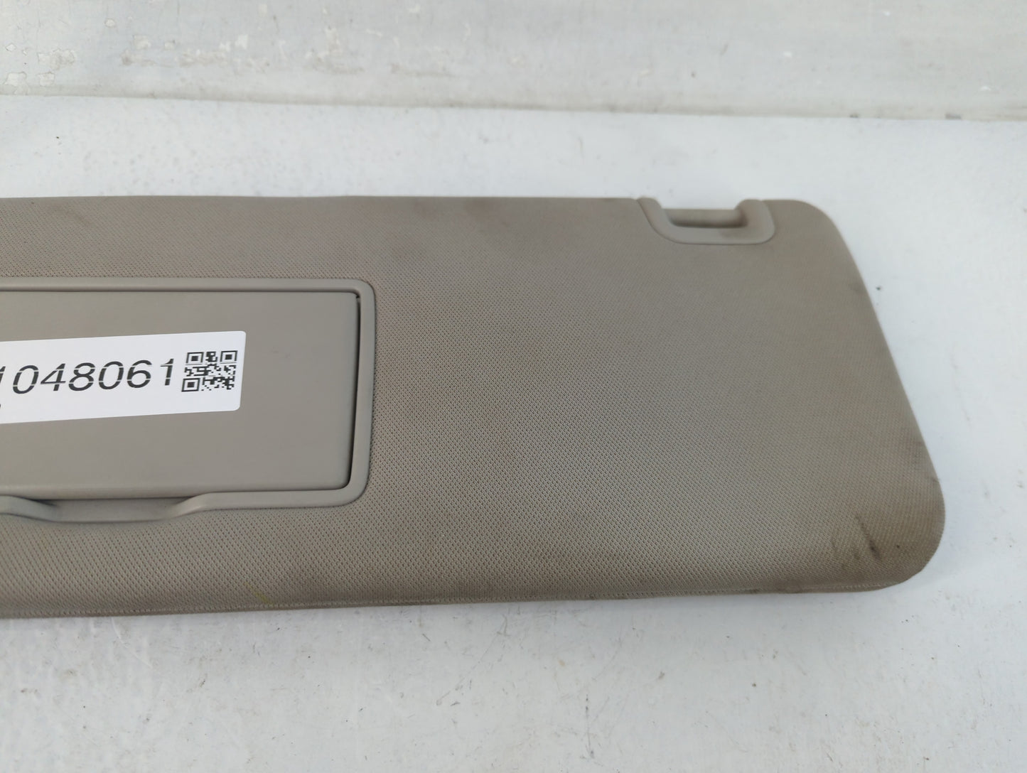 2021 Nissan Titan Sun Visor Shade Replacement Driver Left Mirror Fits OEM Used Auto Parts - Oemusedautoparts1.com