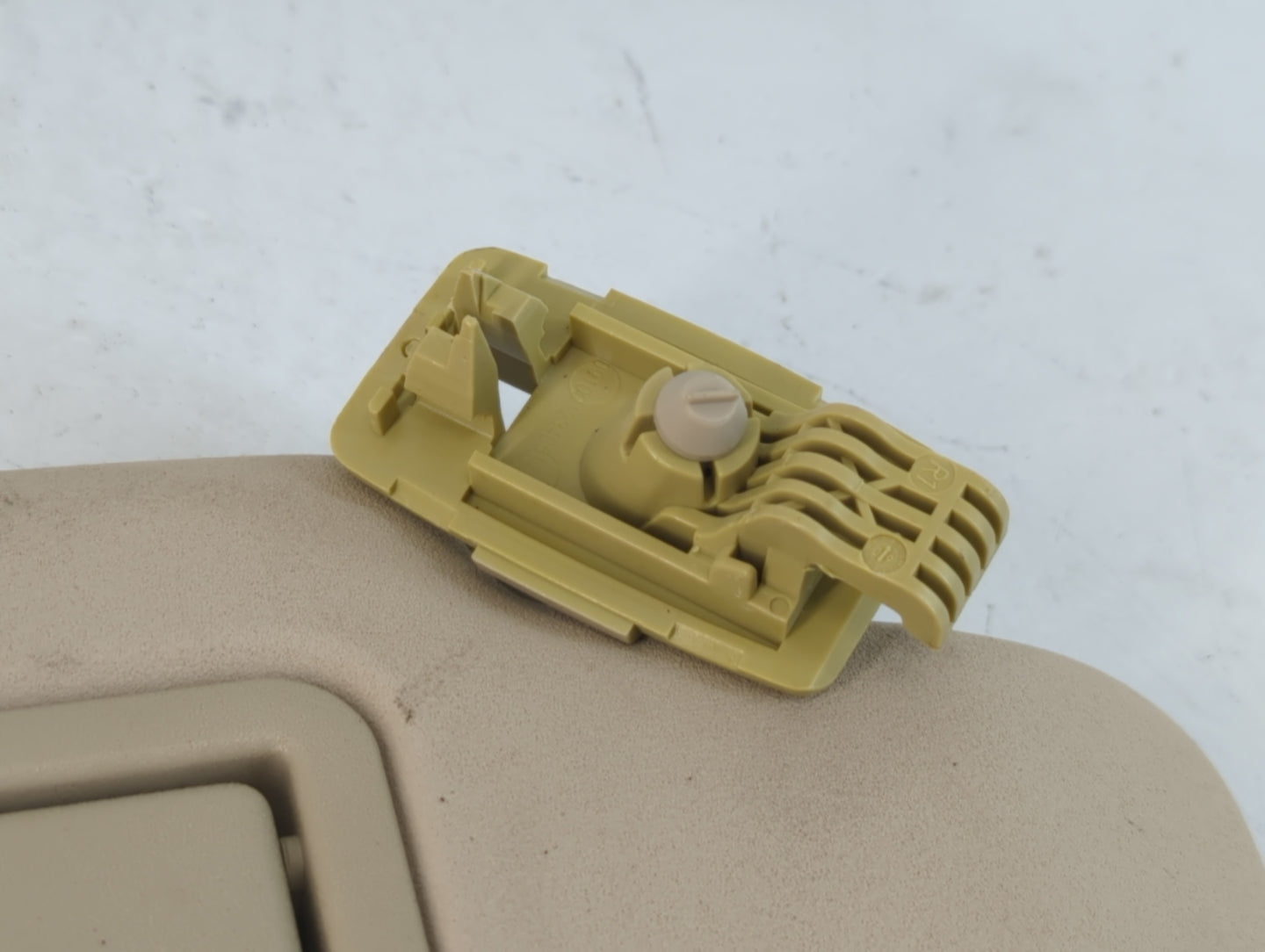 2010 Mercedes-Benz C300 Sun Visor Shade Replacement Passenger Right Mirror Fits OEM Used Auto Parts - Oemusedautoparts1.com