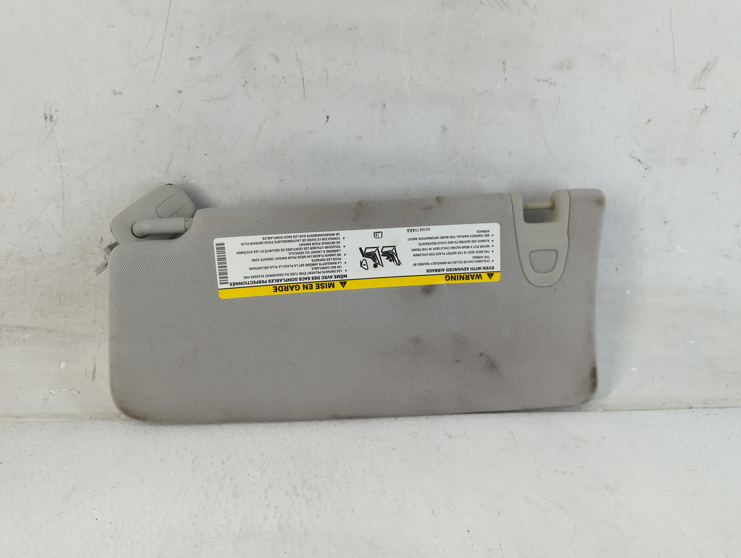 2017 Jeep Compass Sun Visor Shade Replacement Passenger Right Mirror Fits OEM Used Auto Parts - Oemusedautoparts1.com