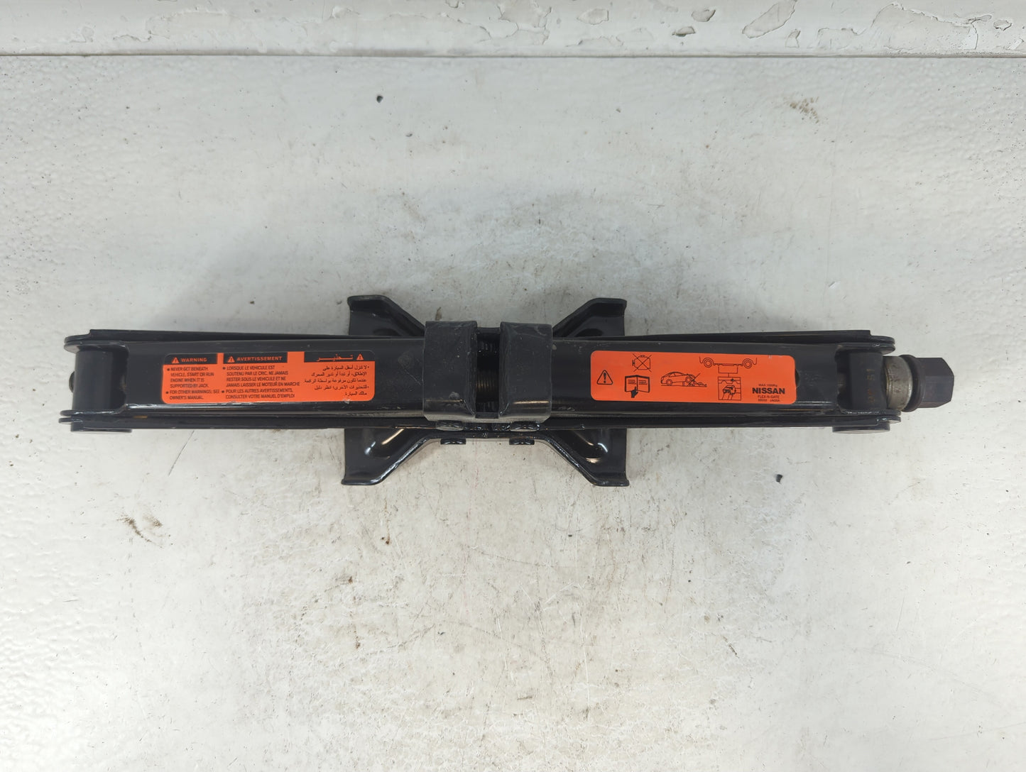2009 Nissan Altima Spare Scissor Car Jack - Oemusedautoparts1.com