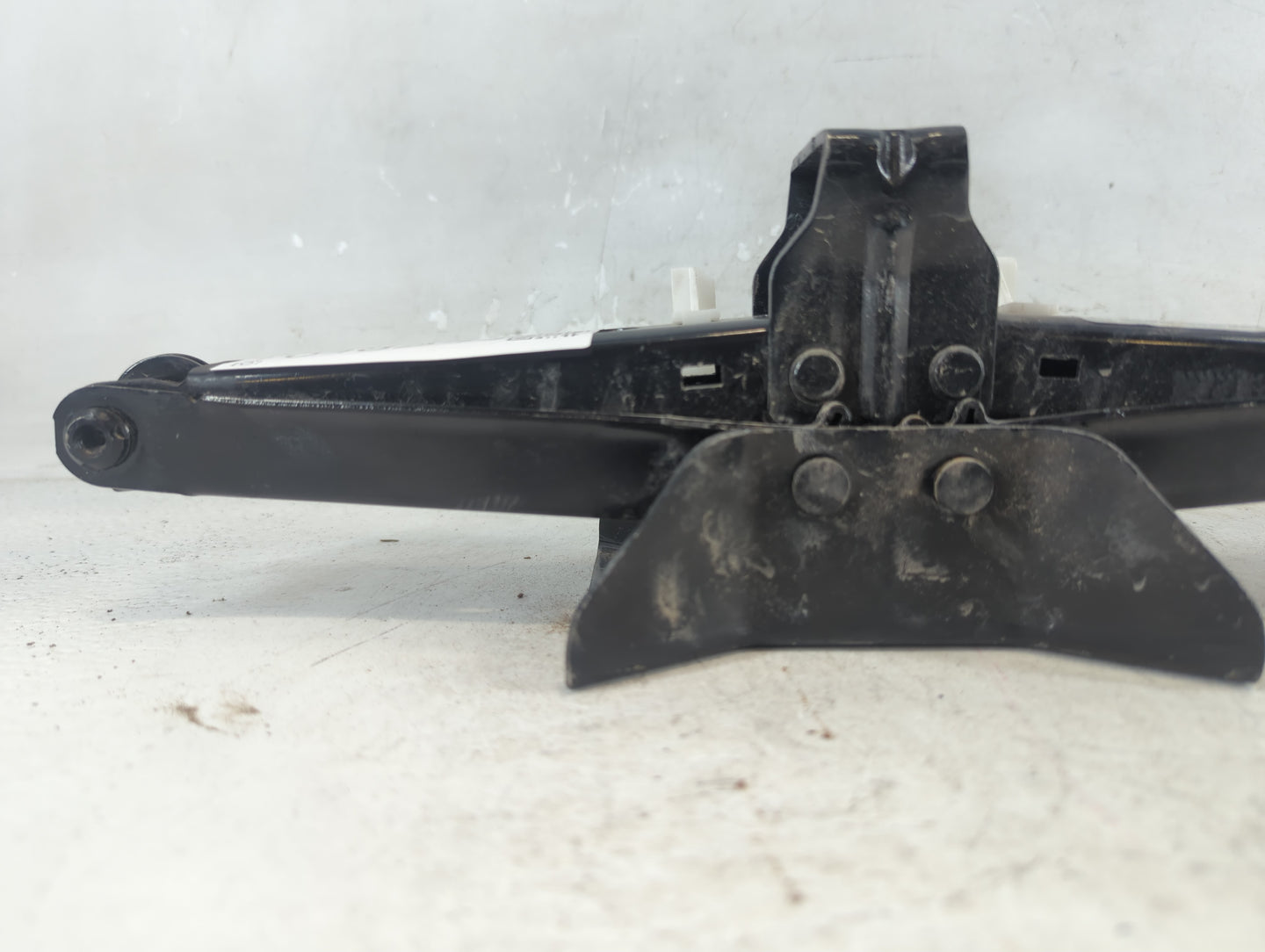 2008 Bmw X3 Spare Scissor Car Jack - Oemusedautoparts1.com