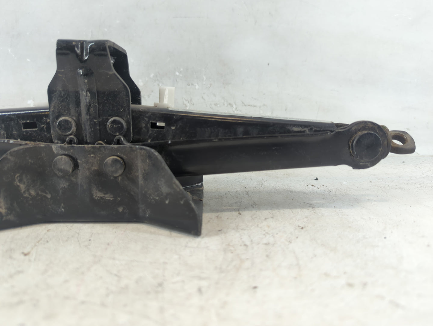 2008 Bmw X3 Spare Scissor Car Jack - Oemusedautoparts1.com