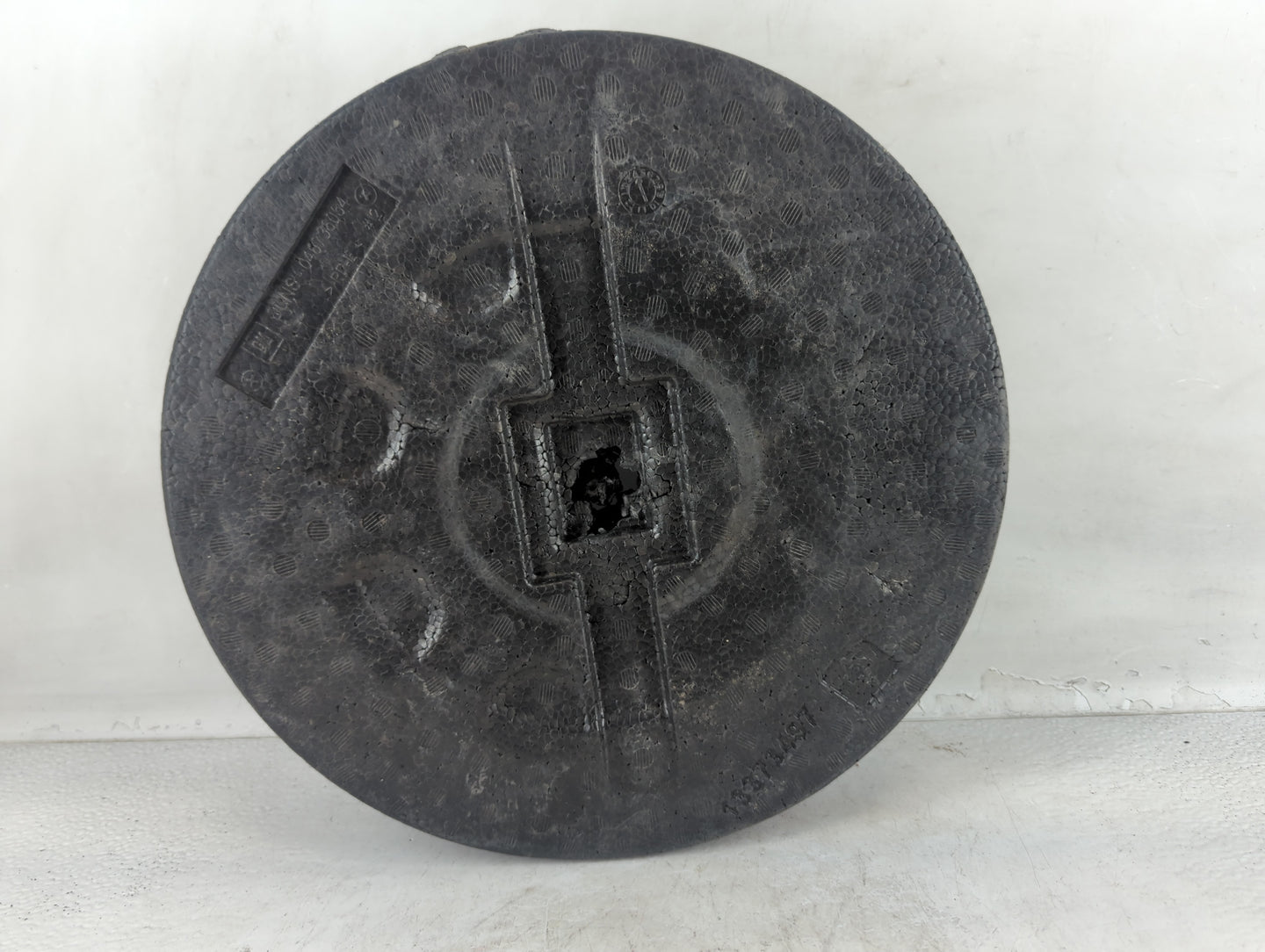 2014 Chevrolet Cruze Spare Scissor Car Jack - Oemusedautoparts1.com