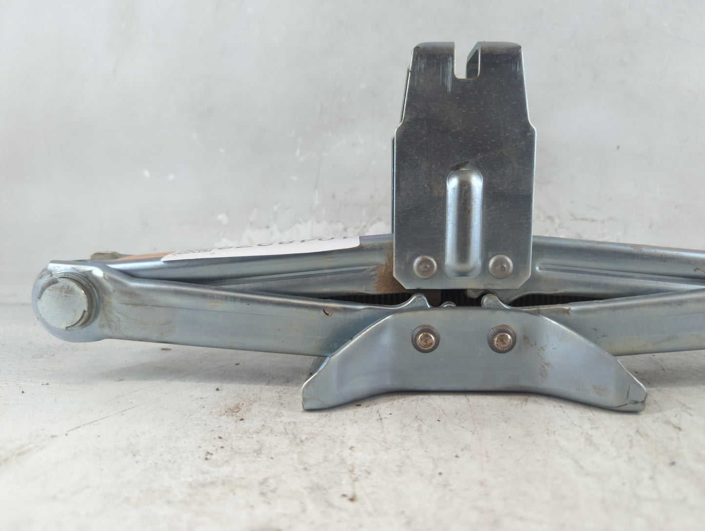 2013 Nissan Rogue Spare Scissor Car Jack - Oemusedautoparts1.com