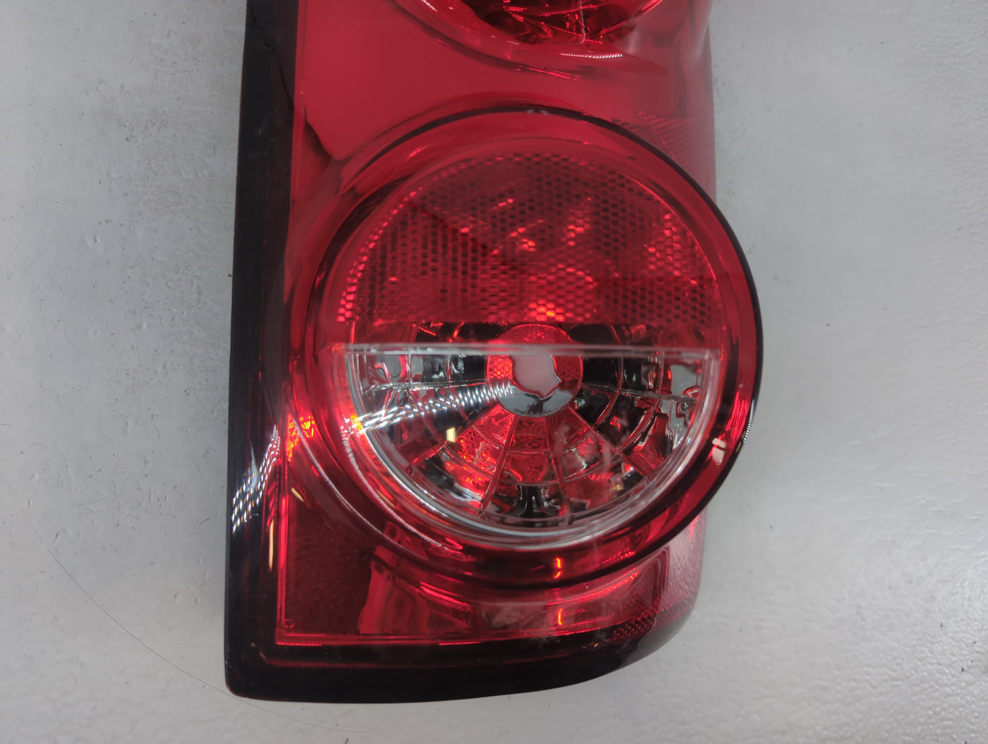 2001 Jaguar S-Type Tail Light Assembly Passenger Right OEM P/N:PL-022 Fits OEM Used Auto Parts - Oemusedautoparts1.com