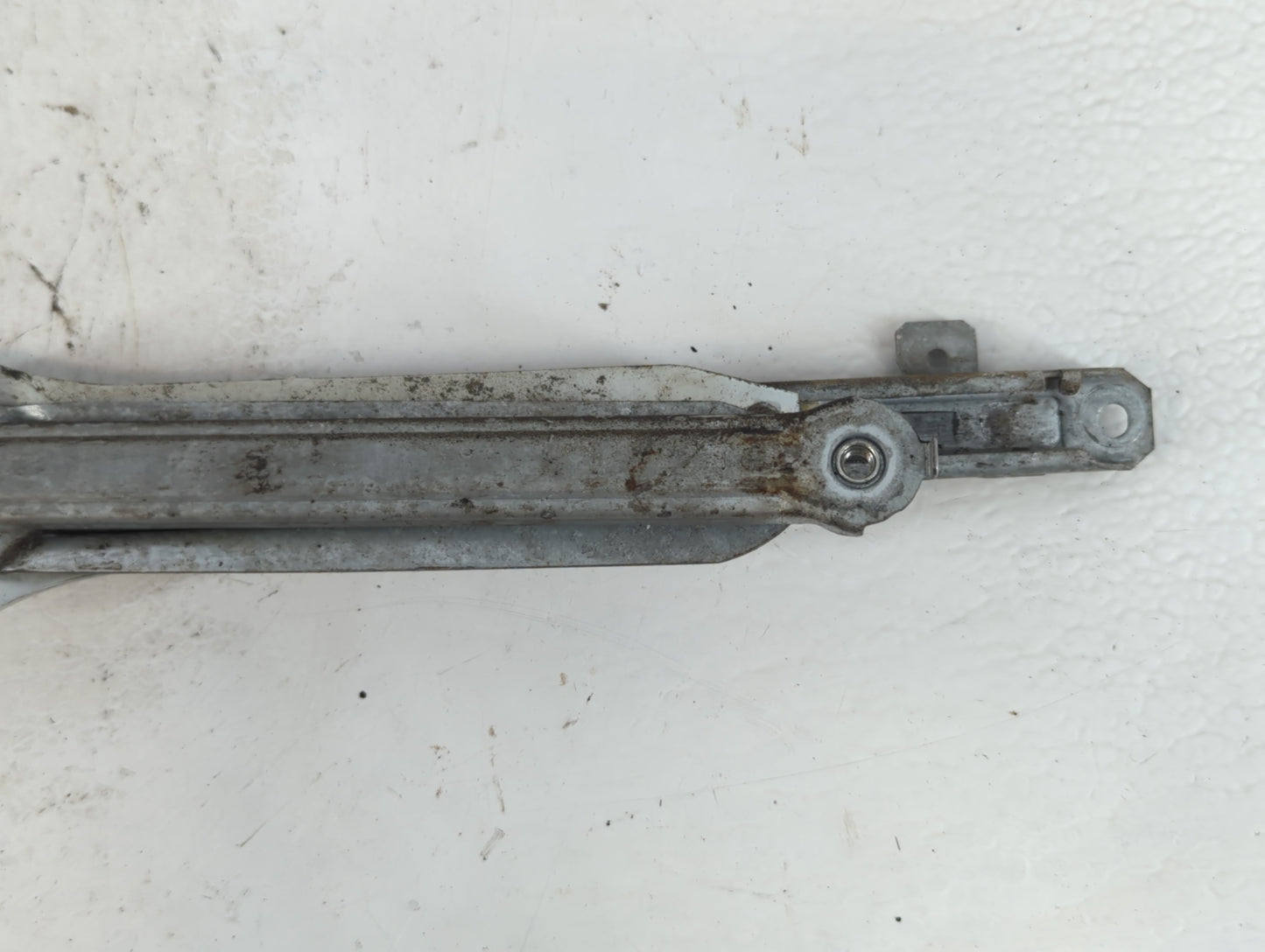 1995-2005 Chevrolet Cavalier Passenger Front Door Window Oem - Oemusedautoparts1.com