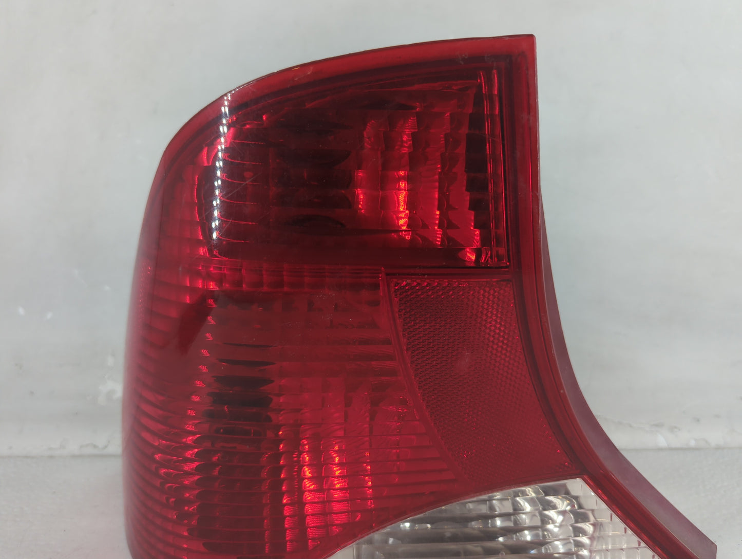 1994 Nissan Altima Tail Light Assembly Passenger Right OEM P/N:YS4X-13405-LB Fits OEM Used Auto Parts - Oemusedautoparts1.com