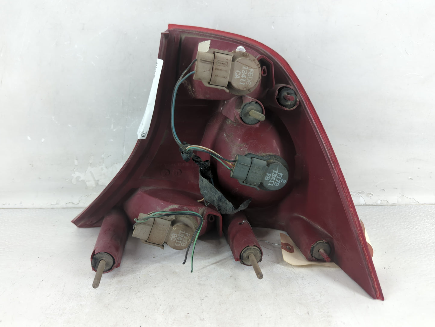 1994 Nissan Altima Tail Light Assembly Passenger Right OEM P/N:YS4X-13405-LB Fits OEM Used Auto Parts - Oemusedautoparts1.com