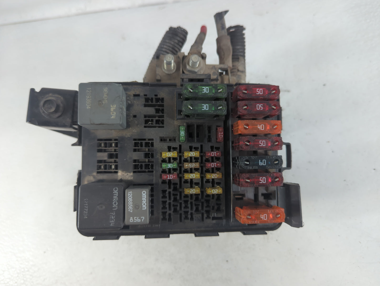 1999 Chevrolet Silverado 1500 Fusebox Fuse Box Panel Relay Module P/N:15993635 Fits OEM Used Auto Parts - Oemusedautoparts1.com