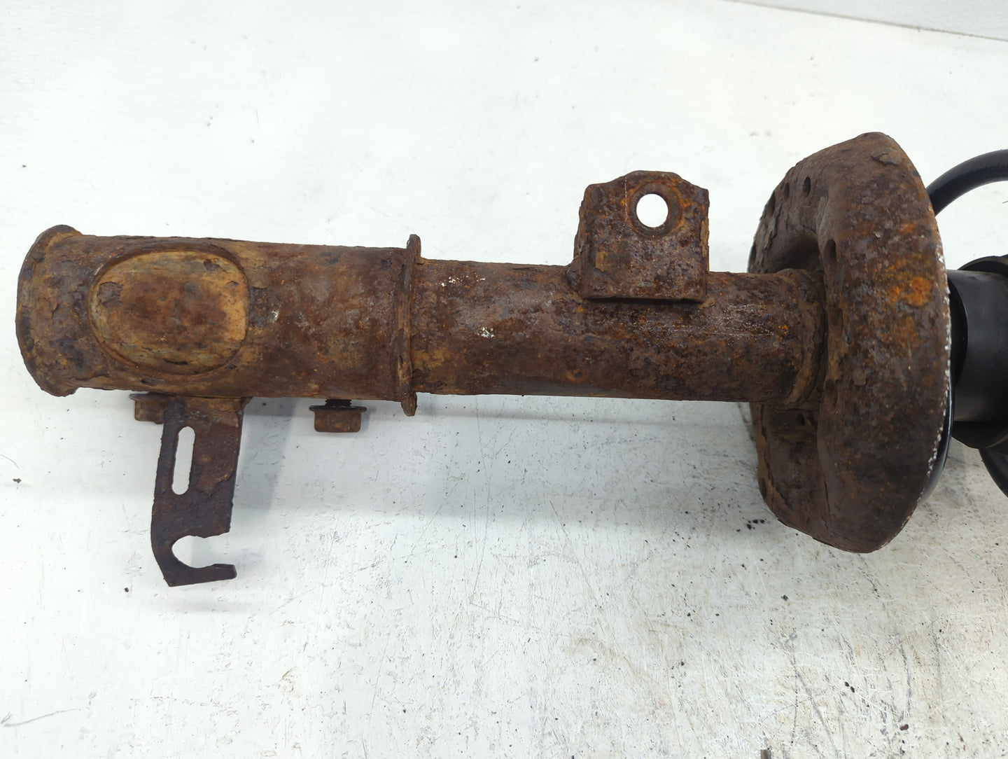2011-2012 Chevrolet Cruze Passenger Front Strut Assembly Oem - Oemusedautoparts1.com