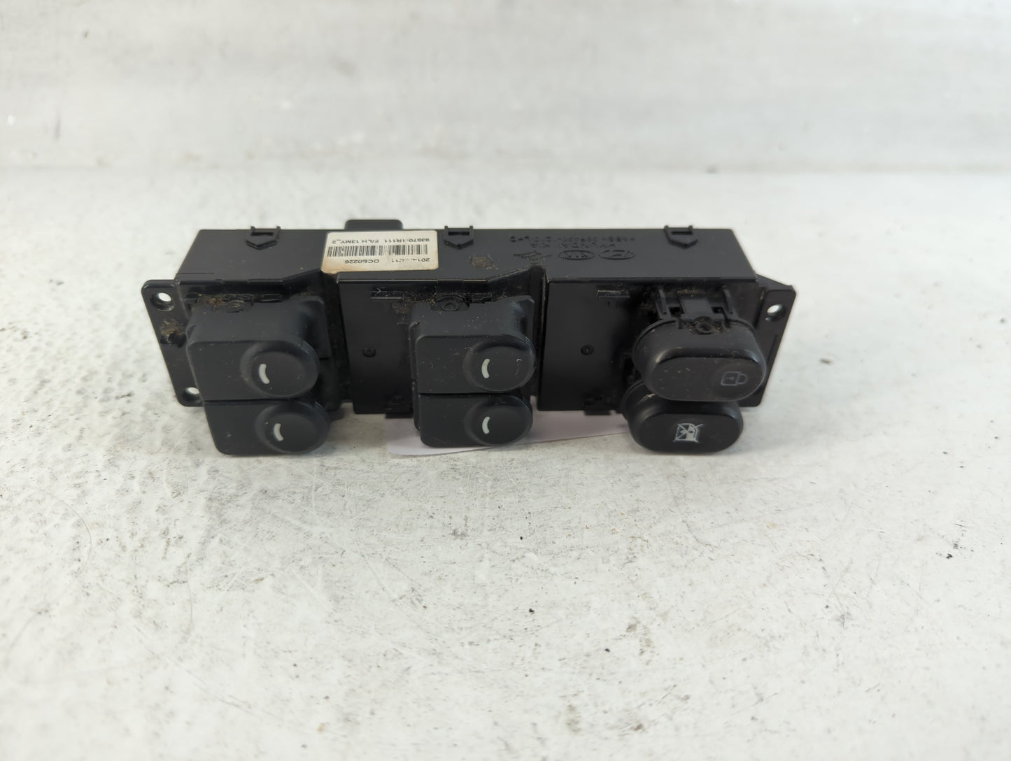 2012-2017 Hyundai Accent Master Power Window Switch Replacement Driver Side Left P/N:93570-1R111 Fits OEM Used Auto Parts - Oemusedautoparts1.com
