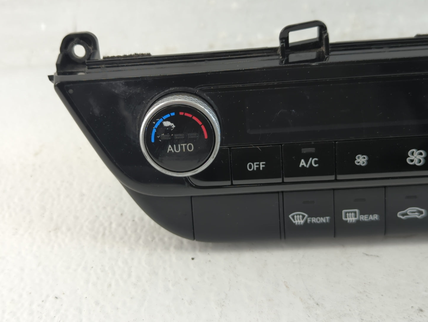 2024 Hyundai Elantra Climate Control Module Temperature AC/Heater Replacement P/N:97250-AAIA0LS5 Fits OEM Used Auto Parts