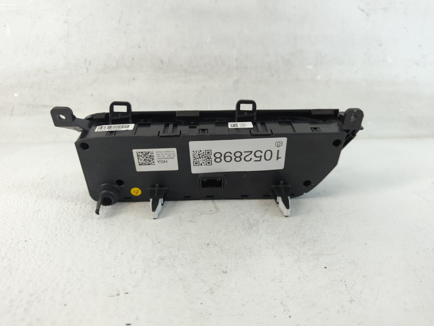 2024 Hyundai Elantra Climate Control Module Temperature AC/Heater Replacement P/N:97250-AAIA0LS5 Fits OEM Used Auto Parts
