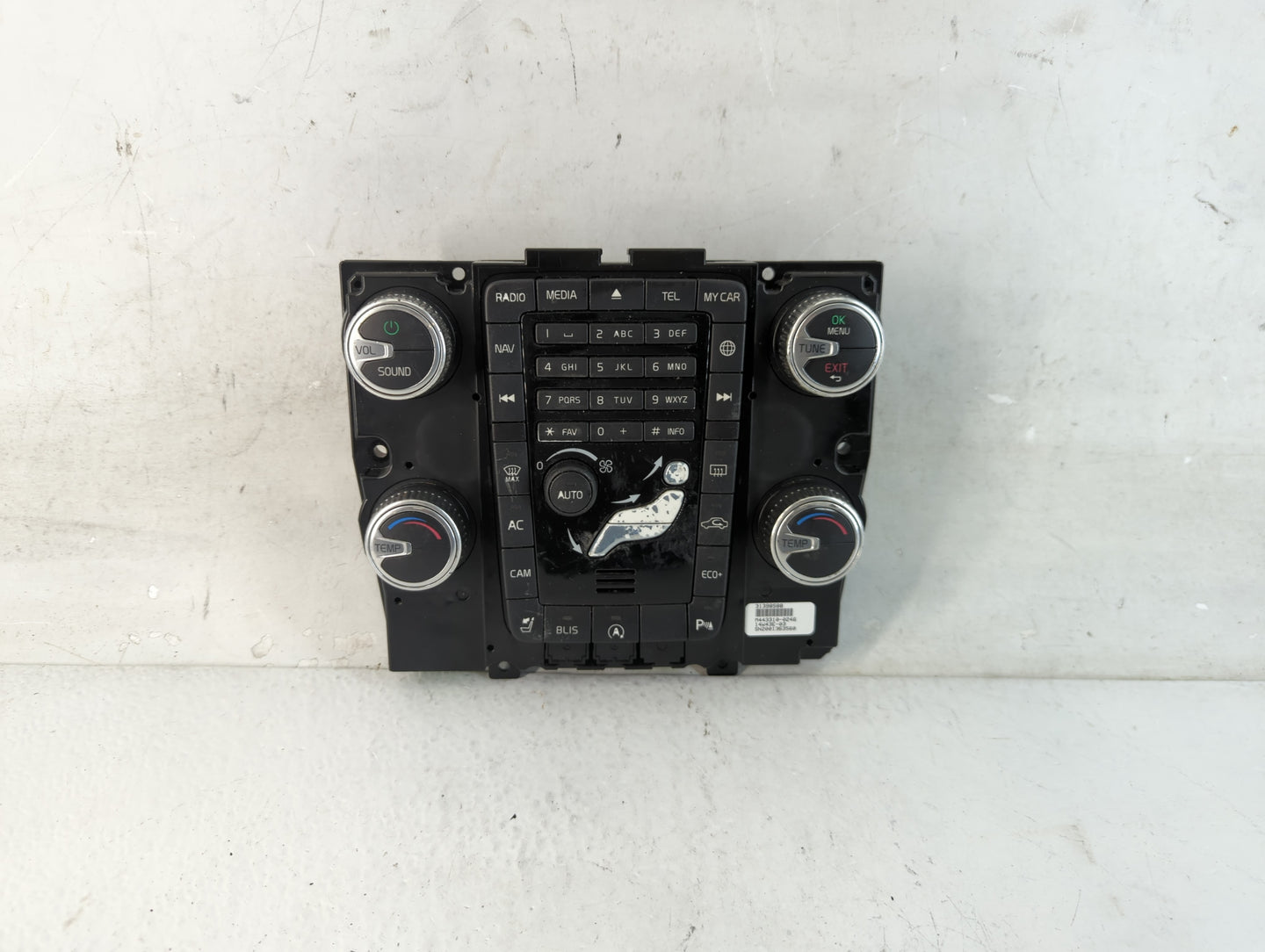 2015 Volvo S60 Climate Control Module Temperature AC/Heater Replacement P/N:M443310-0246 31398588 Fits OEM Used Auto Parts - Oemusedautoparts1.com