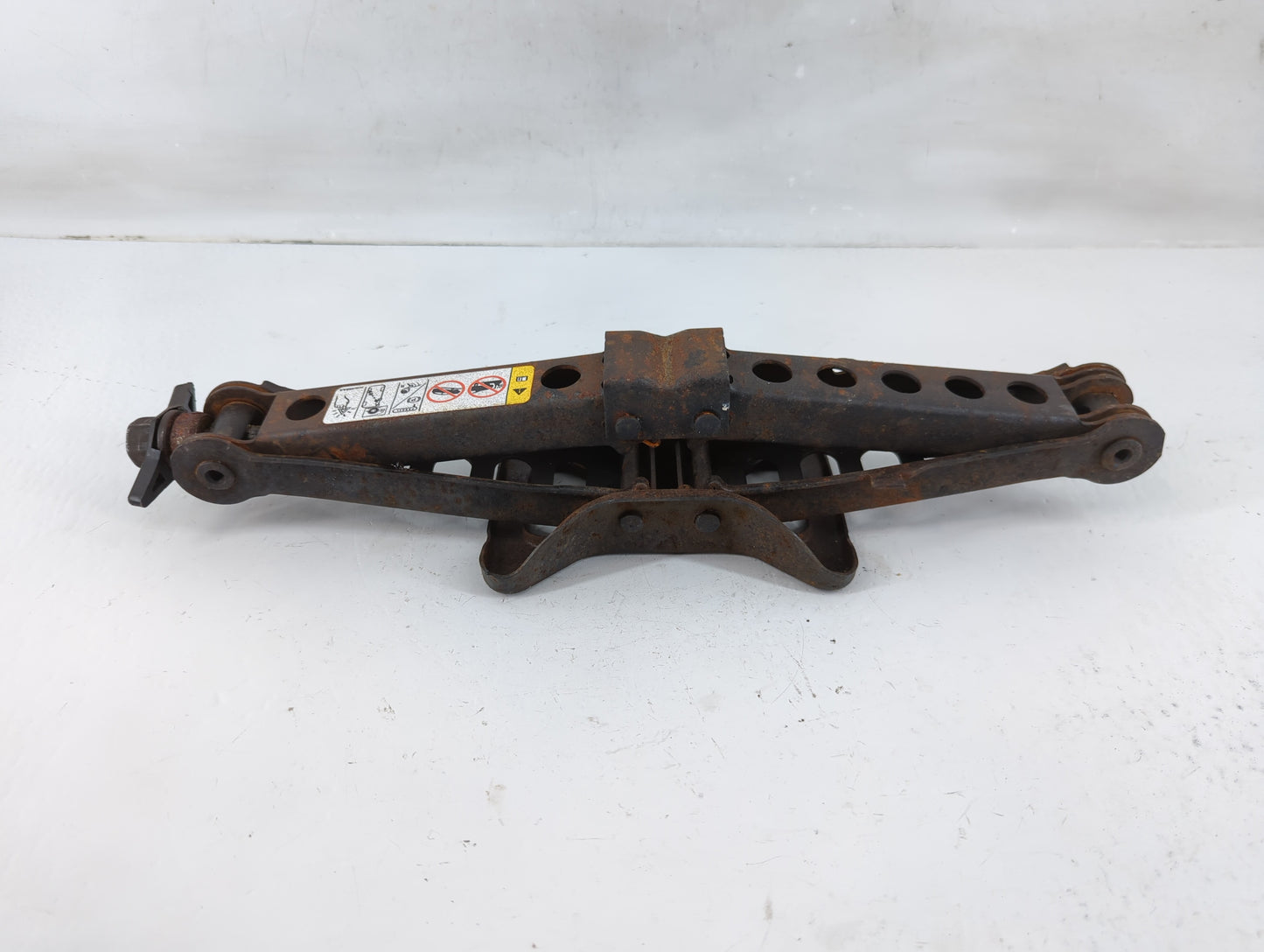 2013 Dodge Avenger Spare Scissor Car Jack Black - Oemusedautoparts1.com
