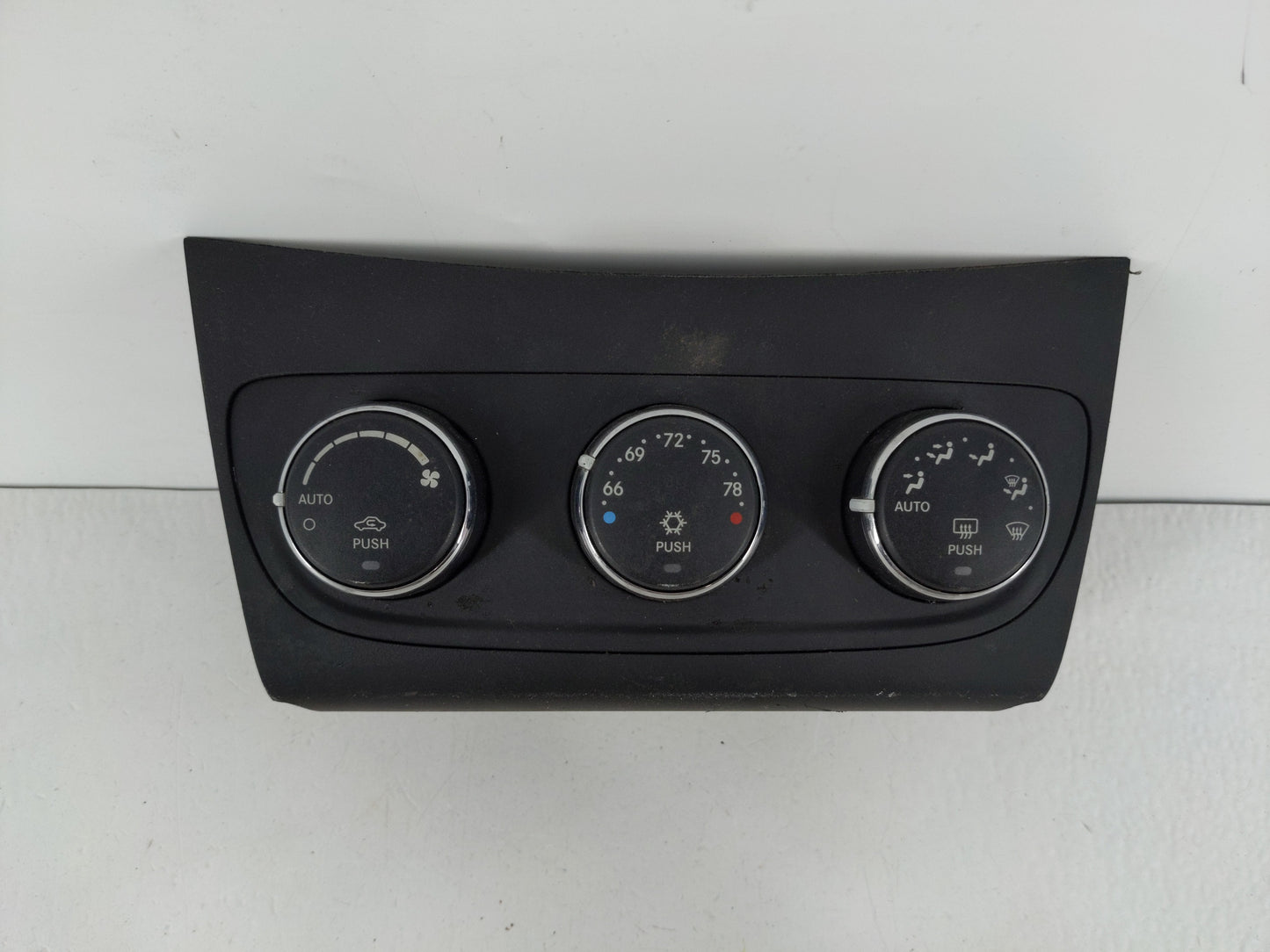 2013 Dodge Avenger Climate Control Module Temperature AC/Heater Replacement P/N:P55111888A Fits OEM Used Auto Parts