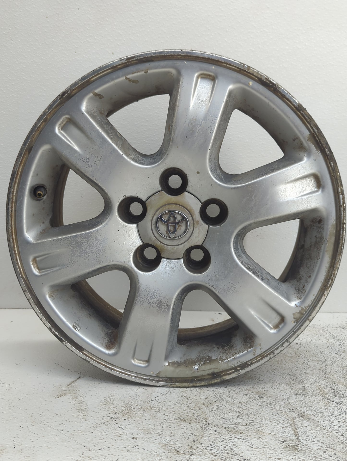 2001-2007 Toyota Highlander Oem Wheel Rim