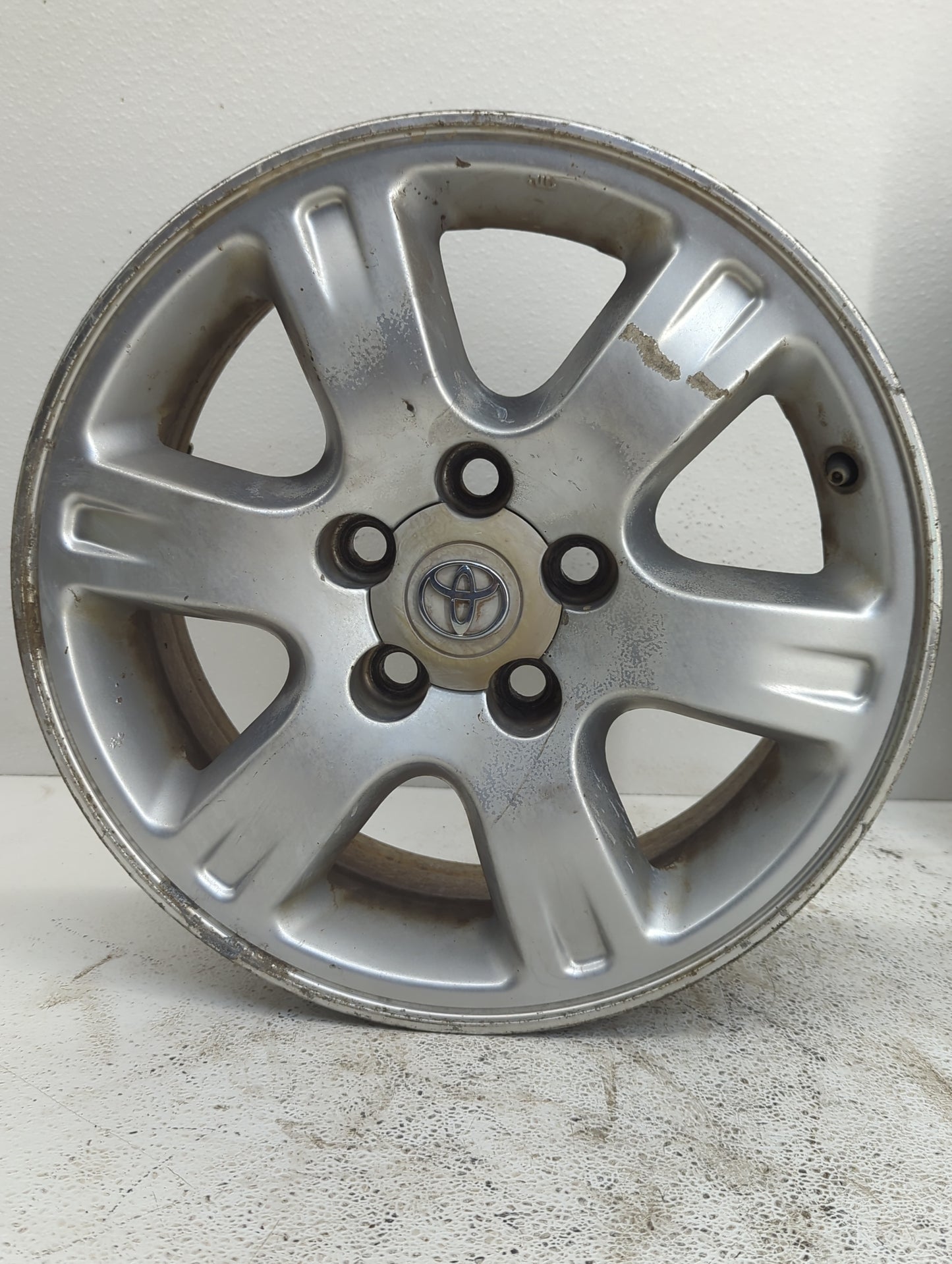 2001-2007 Toyota Highlander Oem Wheel Rim