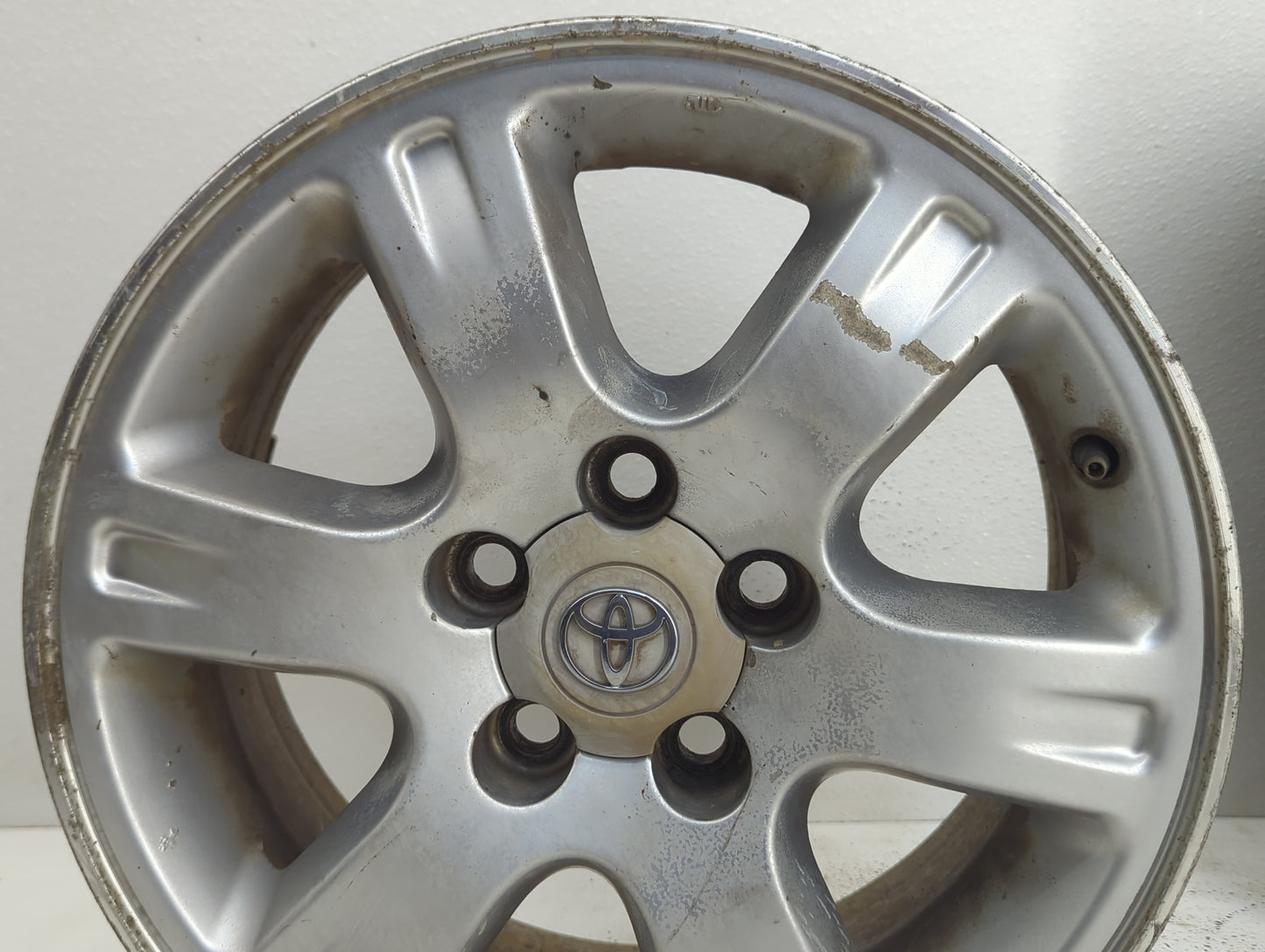 2001-2007 Toyota Highlander Oem Wheel Rim