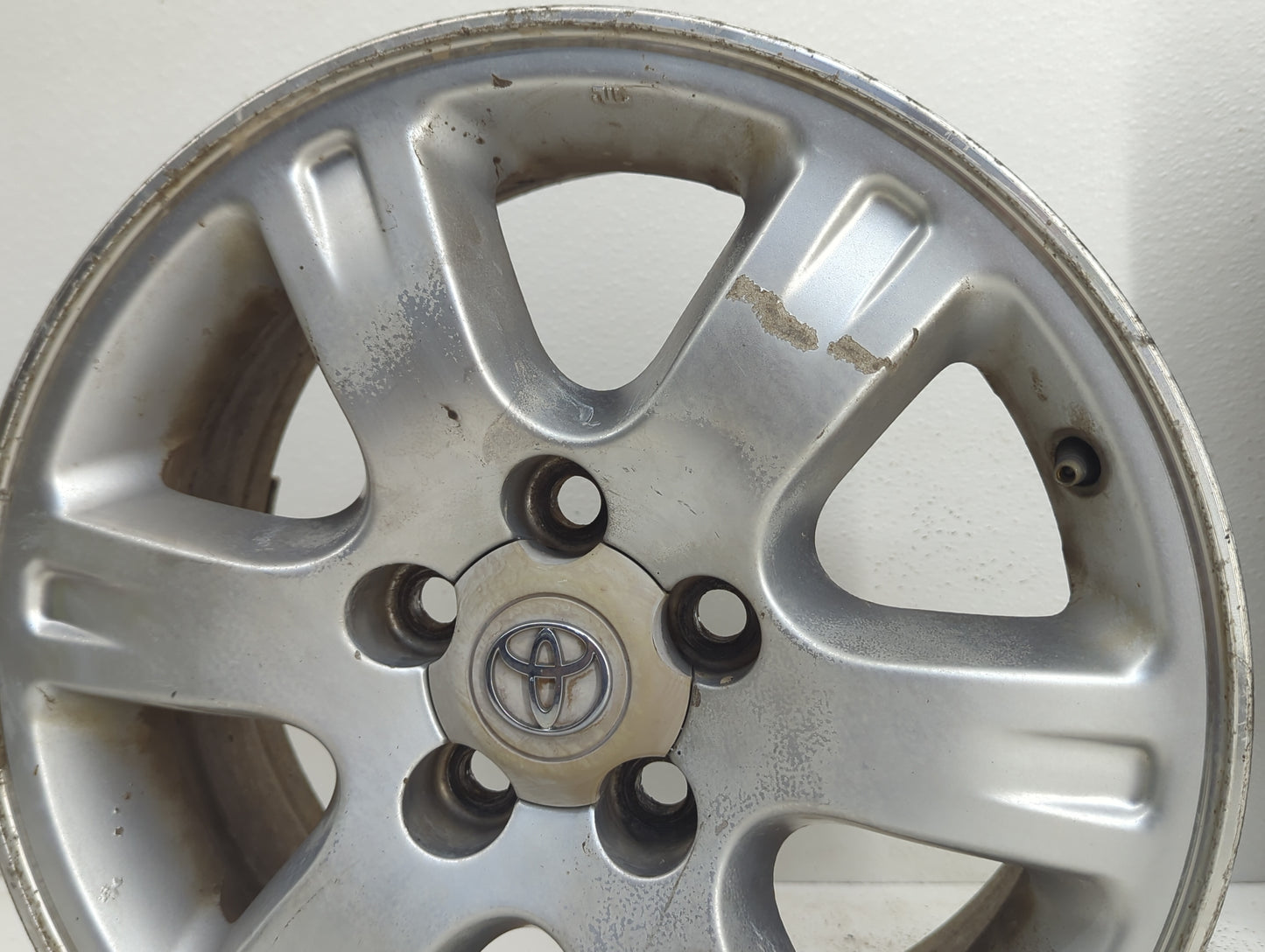 2001-2007 Toyota Highlander Oem Wheel Rim