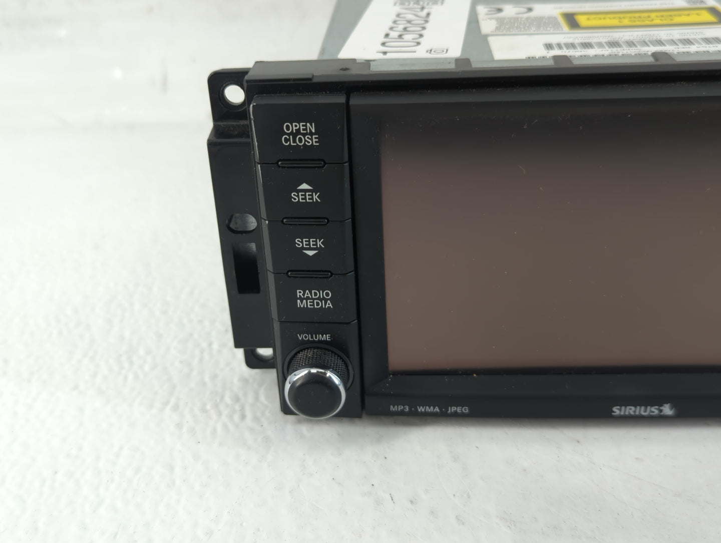 2008-2010 Chrysler 300 Radio AM FM Cd Player Receiver Replacement P/N:P05064737AD Fits Fits 2008 2009 2010 OEM Used Auto Parts - Oemusedautoparts1.com