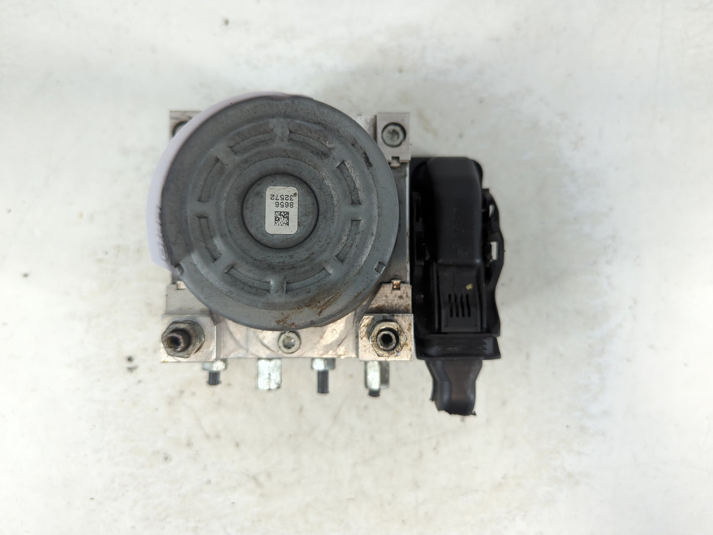2018 Audi A3 ABS Pump Control Module Replacement P/N:BACS 43 7 KF620 Fits OEM Used Auto Parts - Oemusedautoparts1.com