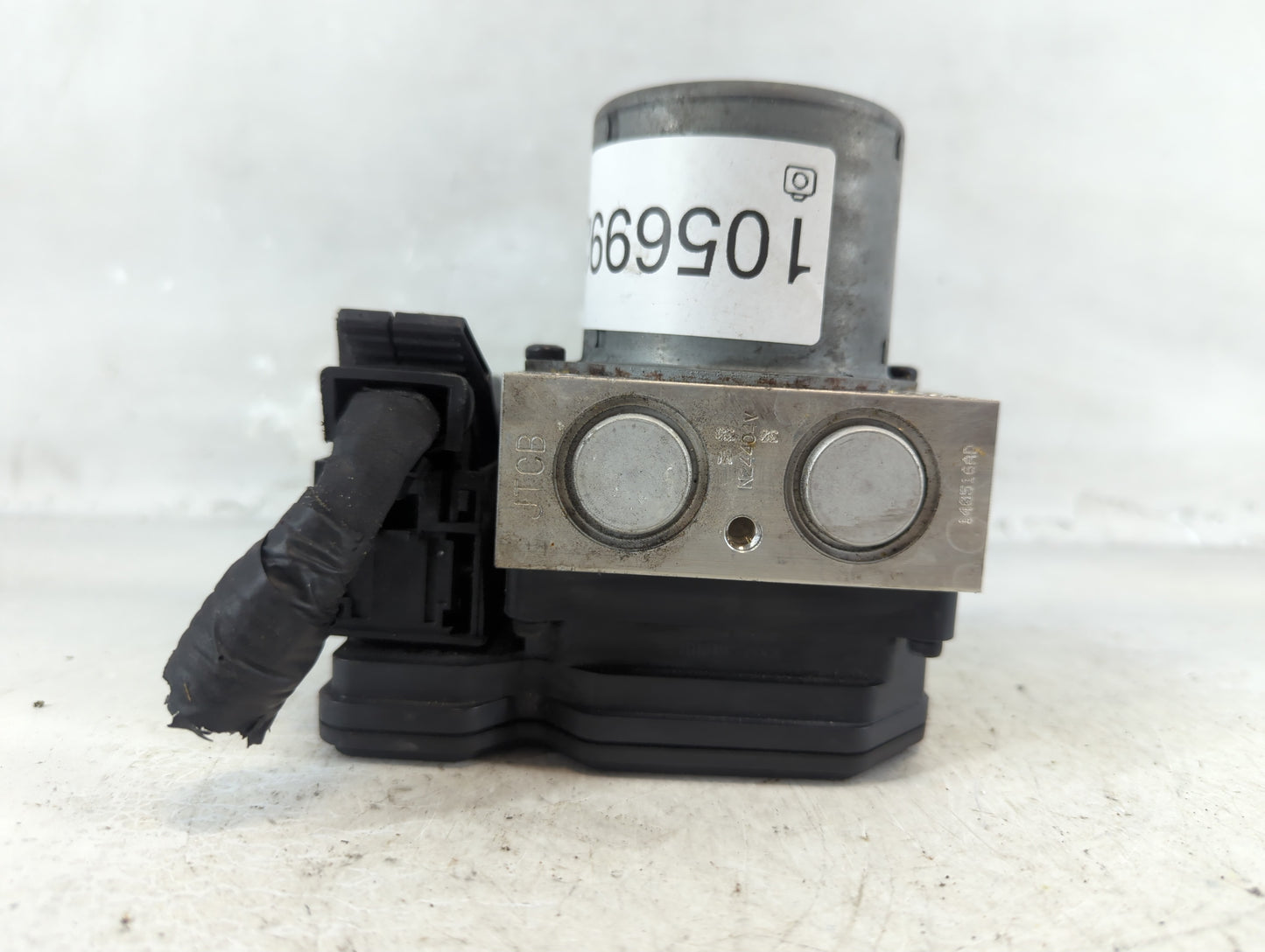 2013-2015 Hyundai Genesis ABS Pump Control Module Replacement P/N:58920-2M840 Fits Fits 2013 2014 2015 OEM Used Auto Parts