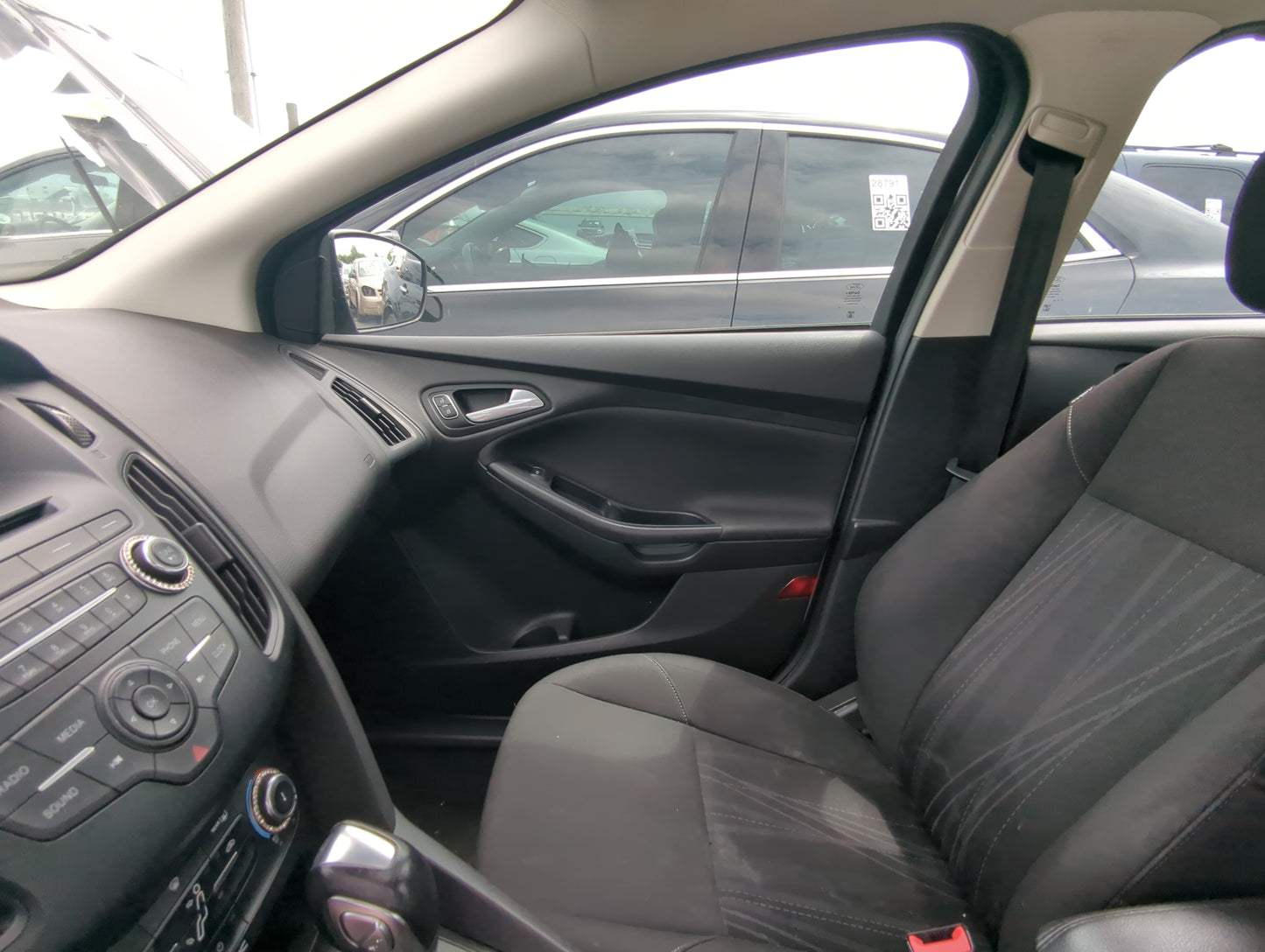 2015 Ford Focus Front Right Passenger Interior Door Panel Trim - Oemusedautoparts1.com