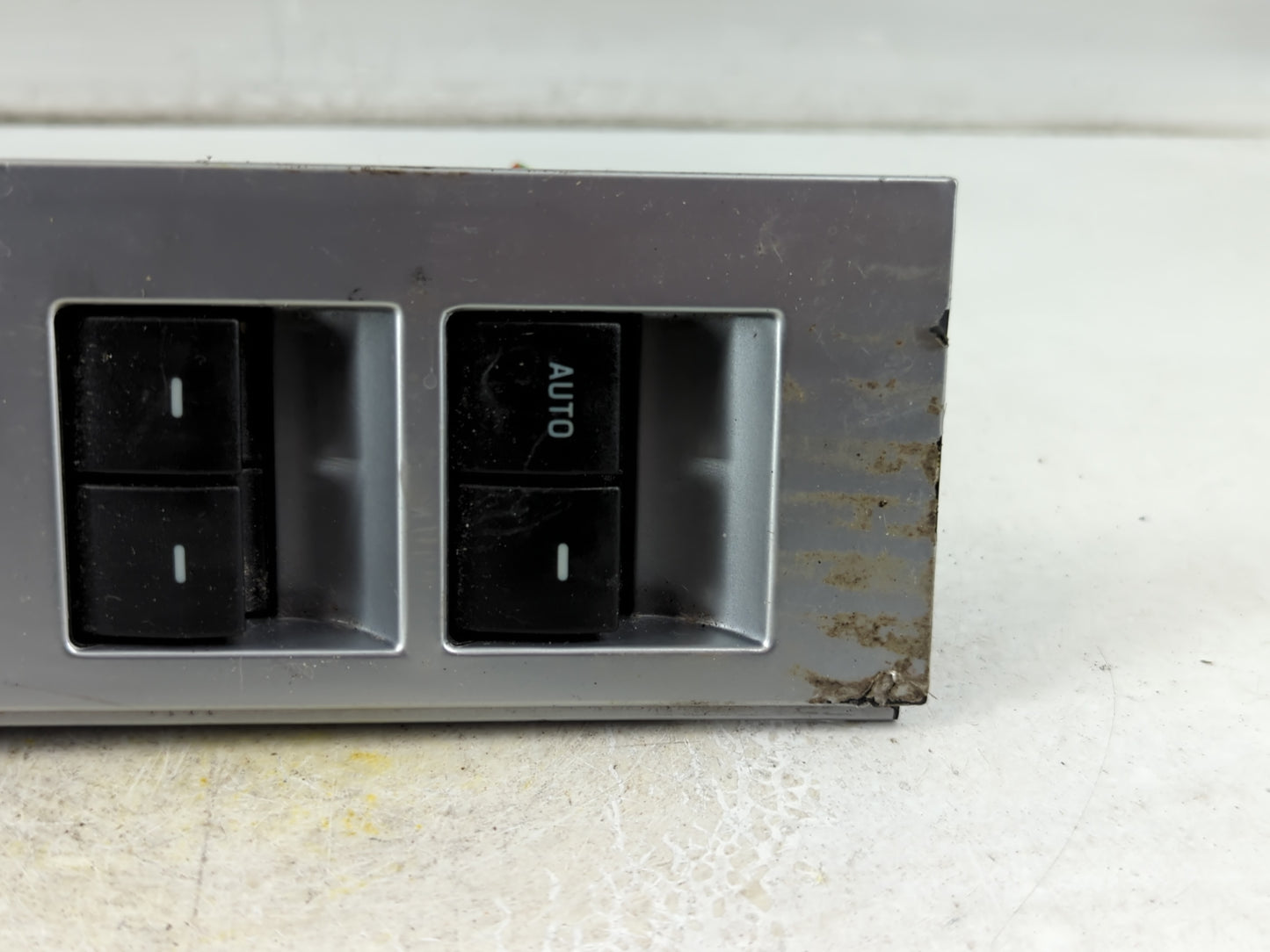 2004-2010 Mercury Mountaineer Master Power Window Switch Replacement Driver Side Left P/N:7L2T-14548-AAW Fits OEM Used Auto Parts - Oemusedautoparts1.com