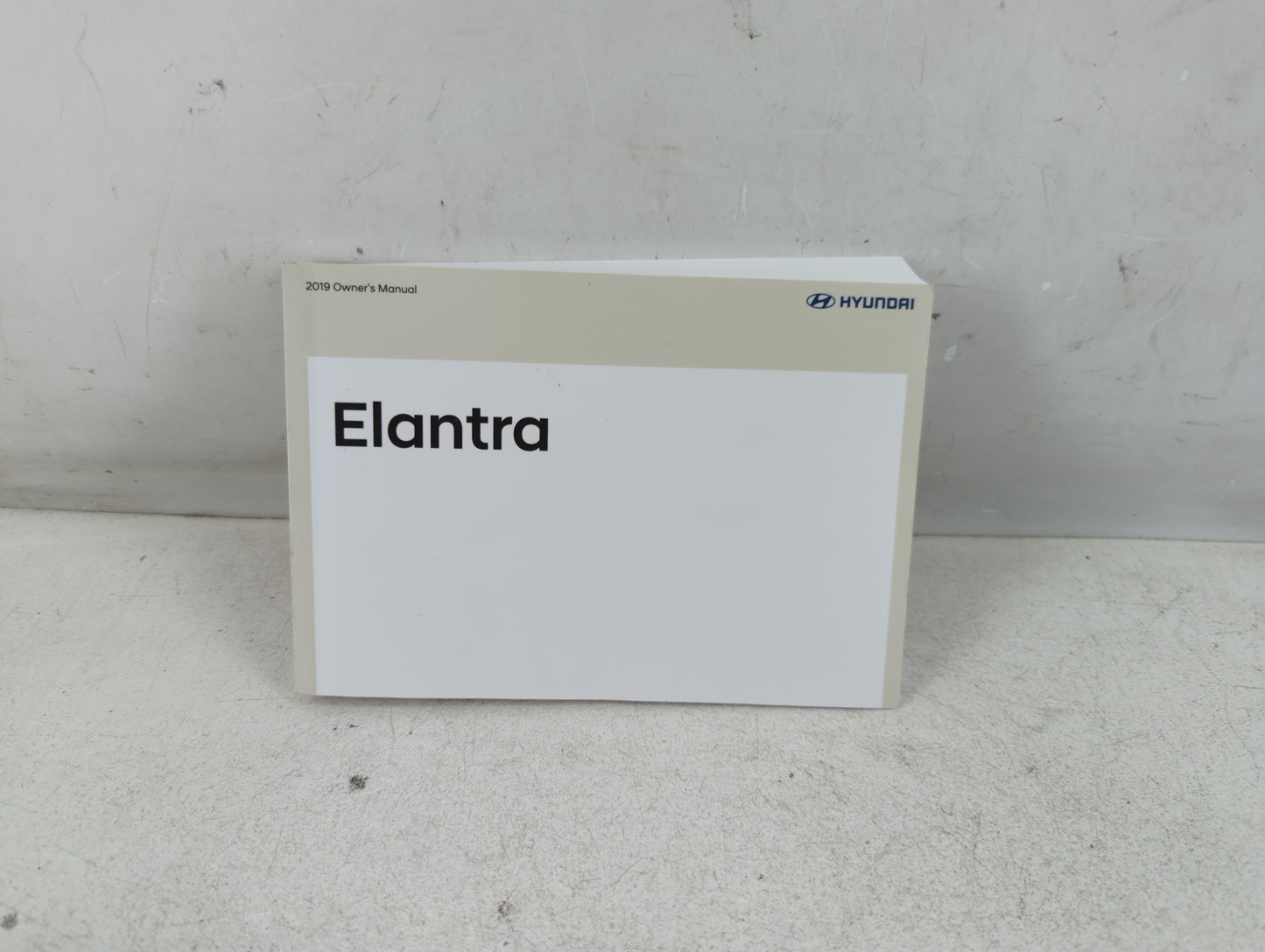 2019 Hyundai Elantra Owners Manual Book Guide P/N:KF3O-EU8OB OEM Used Auto Parts