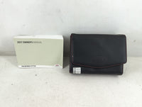 2017 Kia Sorento Owners Manual Book Guide P/N:HXG5-EU6OF OEM Used Auto Parts