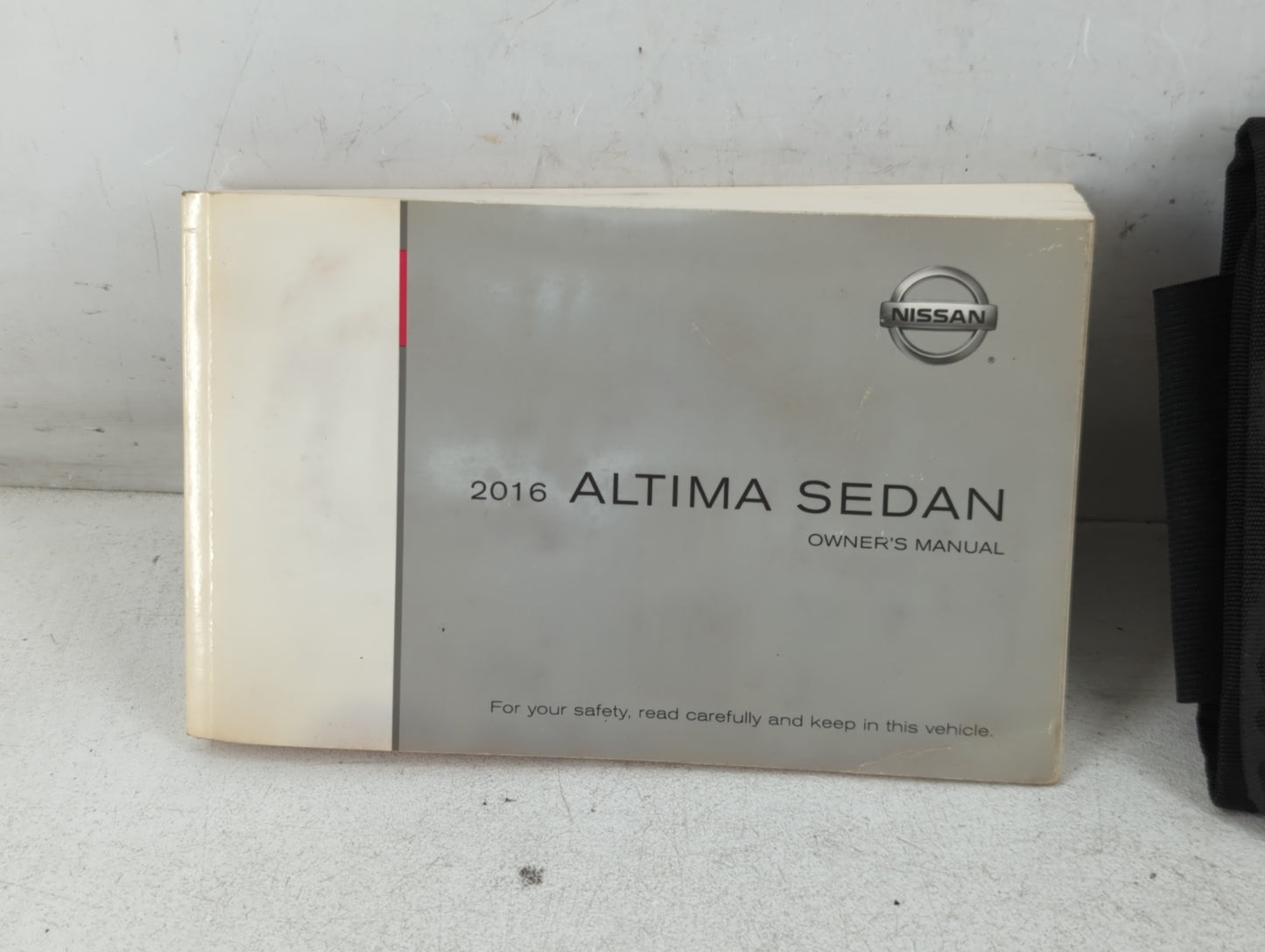 2016 Nissan Altima Owners Manual Book Guide P/N:OM16EA 0L33U0 OEM Used Auto Parts