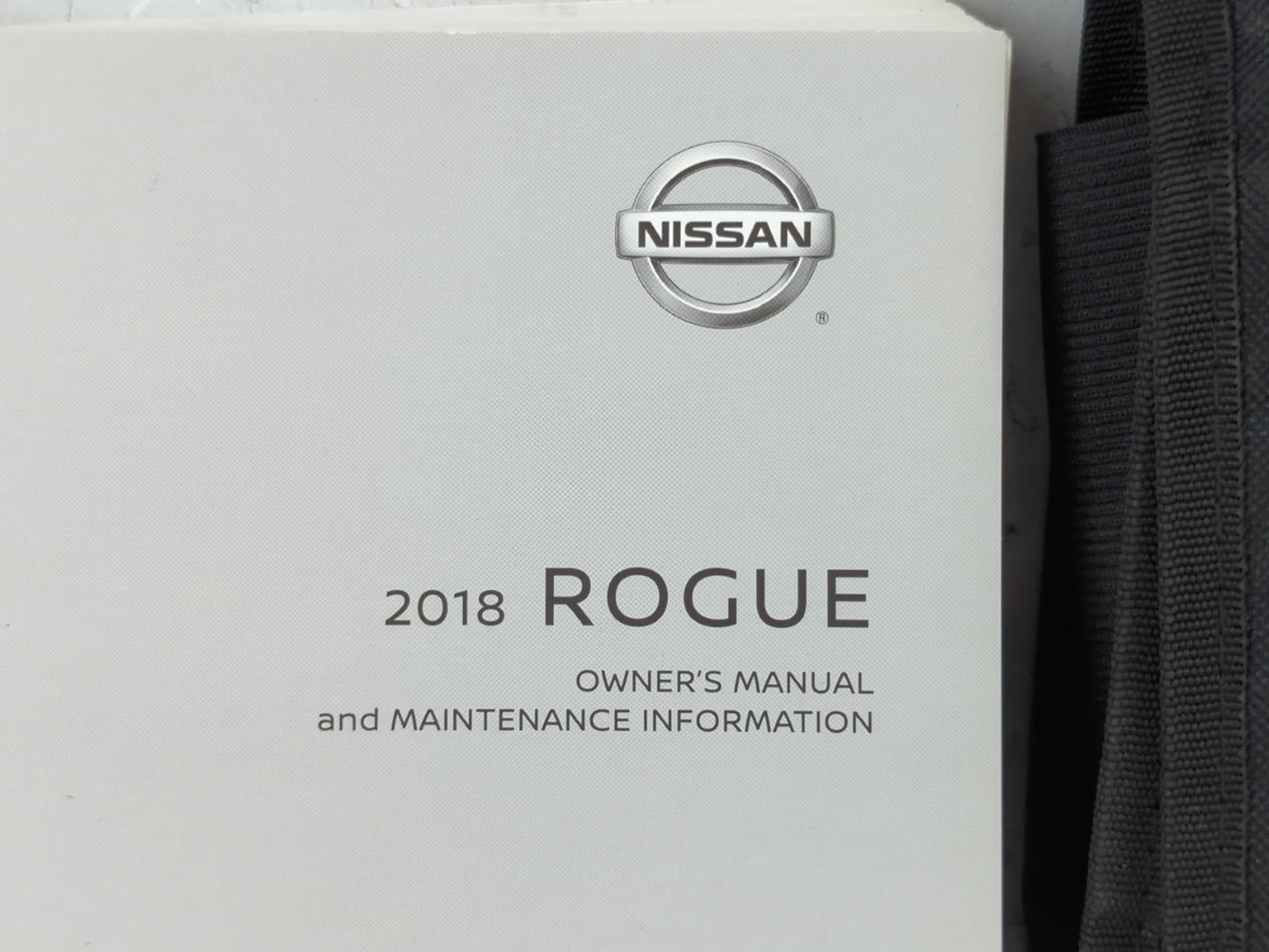 2018 Nissan Rogue Owners Manual Book Guide P/N:OM18EA 0T32U0 OEM Used Auto Parts