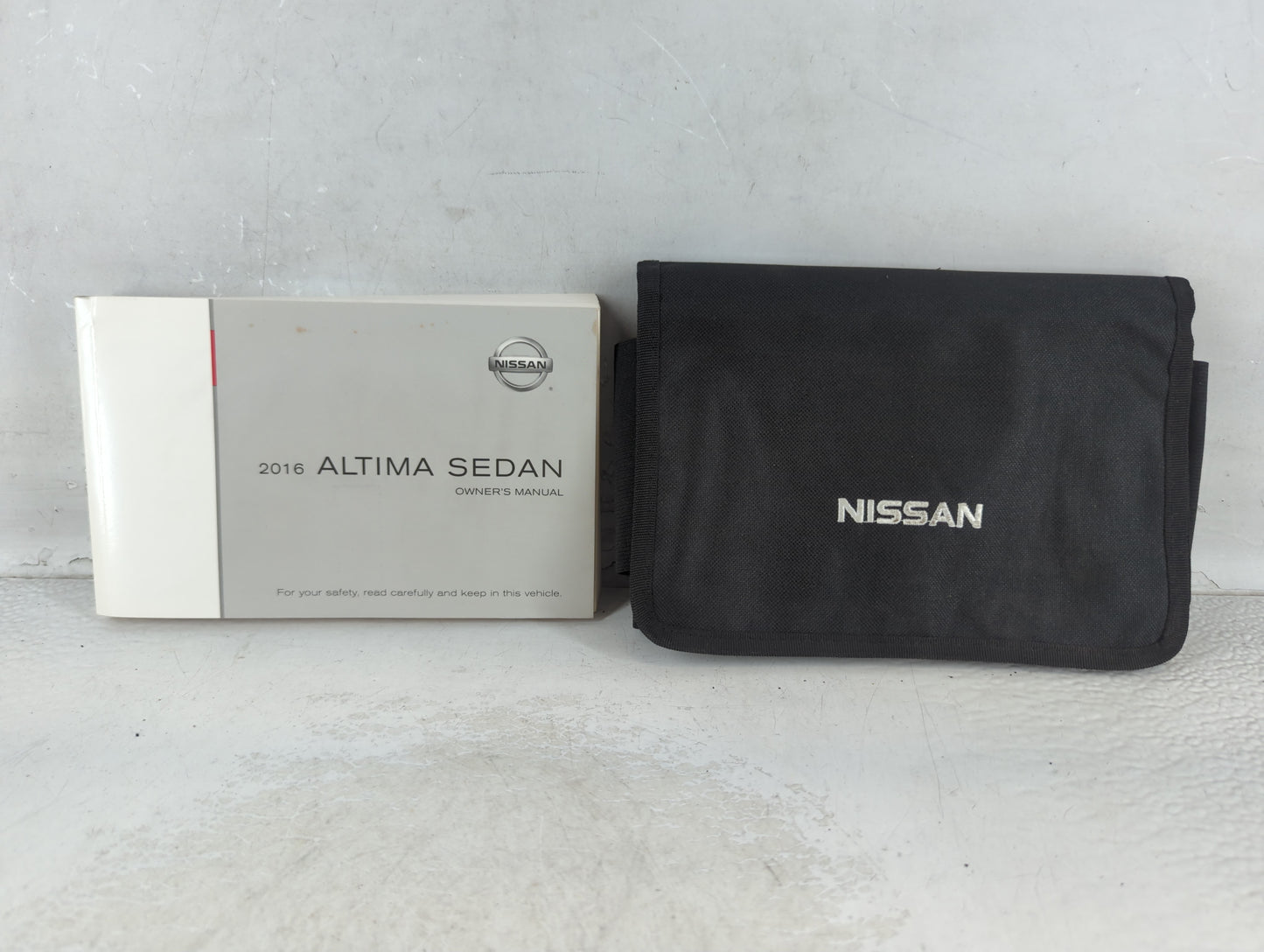 2016 Nissan Altima Owners Manual Book Guide P/N:OM16EA 0L33U0 OEM Used Auto Parts
